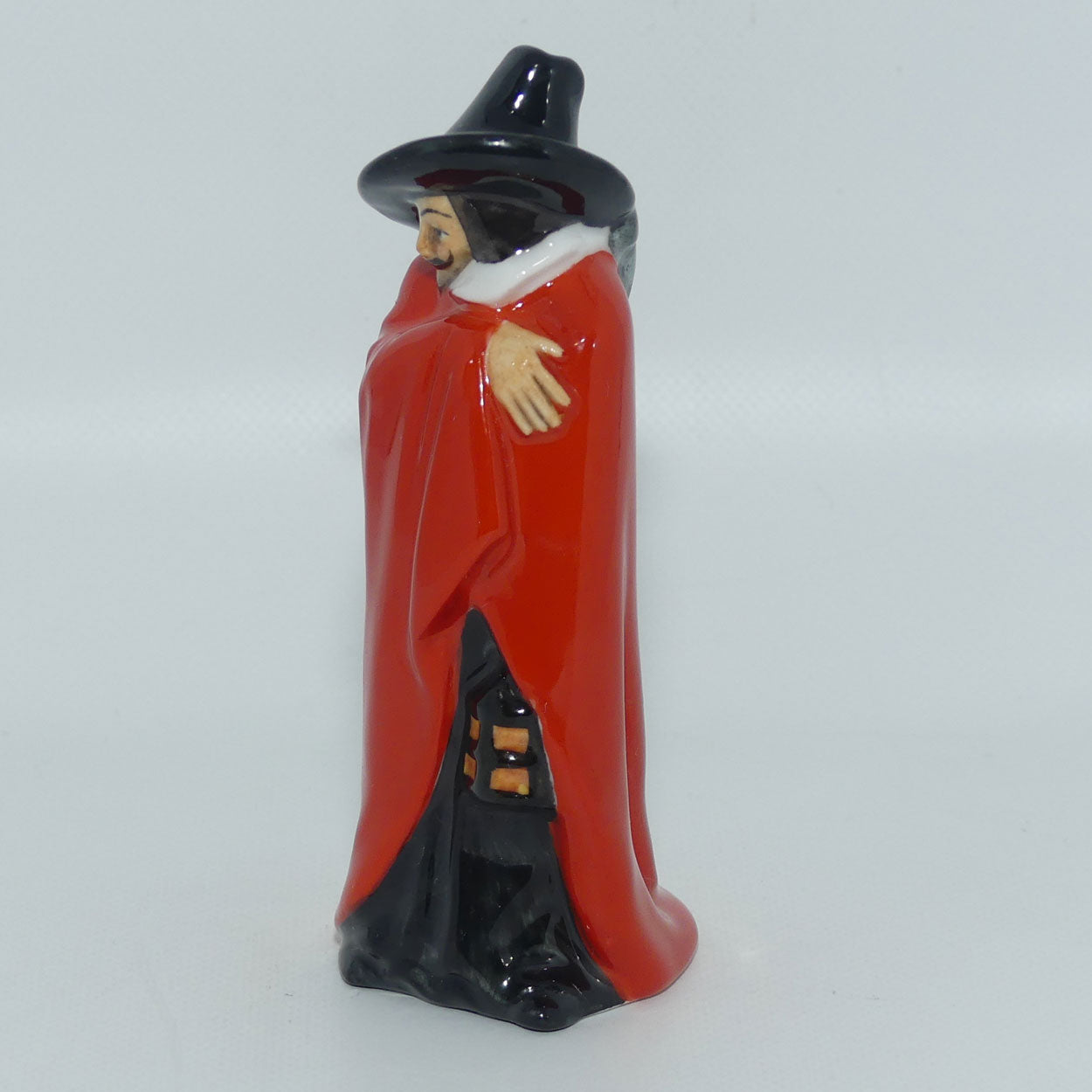 hn3271-royal-doulton-figure-guy-fawkes