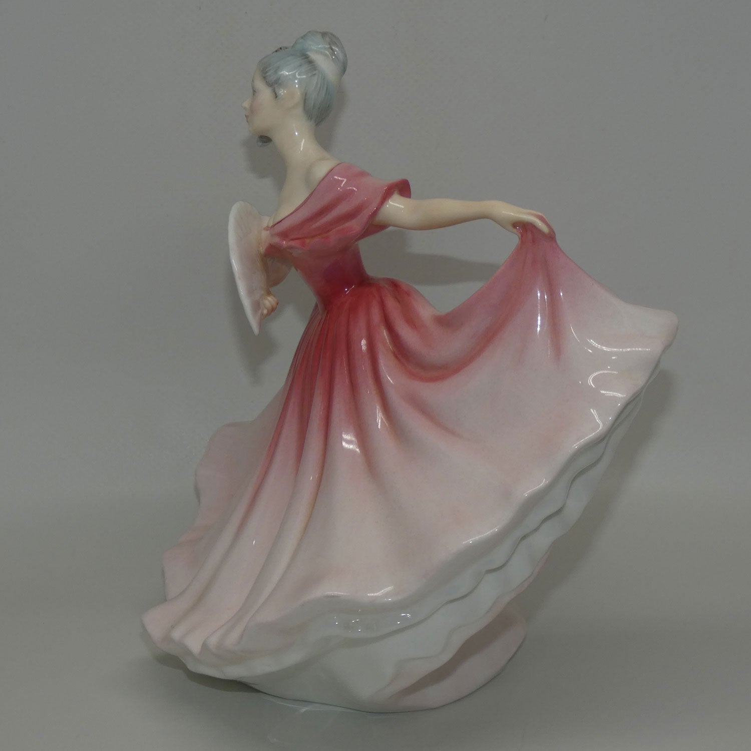 hn3307-royal-doulton-figure-elaine-pink