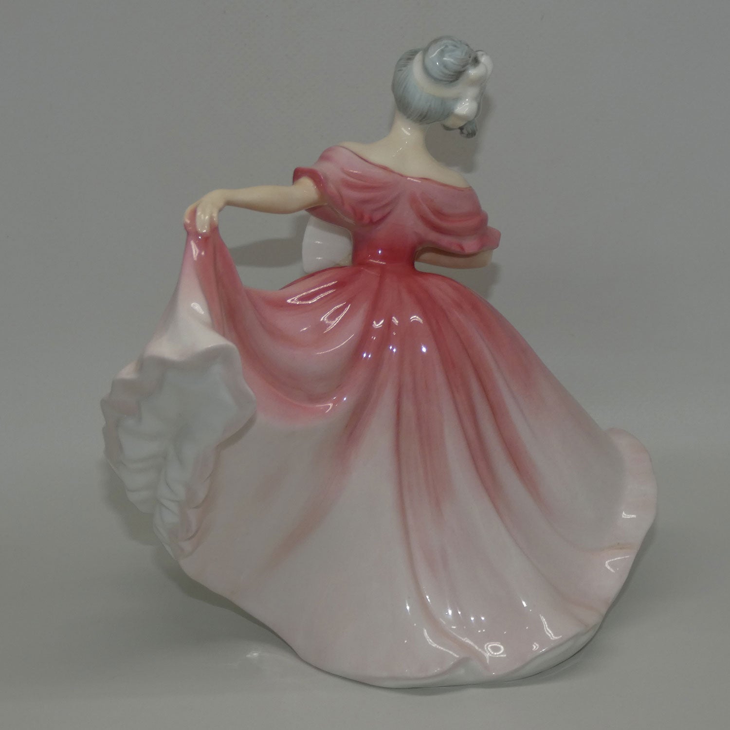 hn3307-royal-doulton-figure-elaine-pink