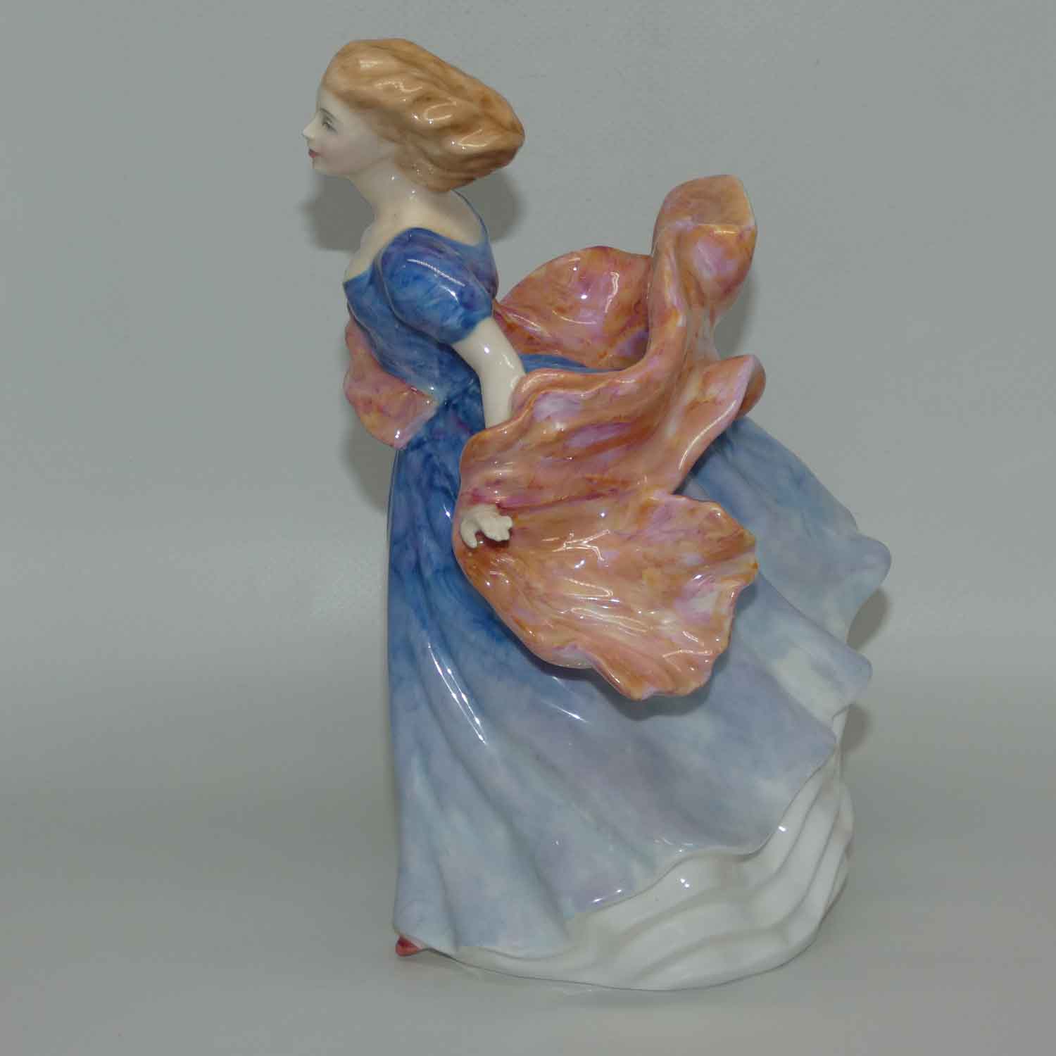 hn3313-royal-doulton-figure-morning-breeze