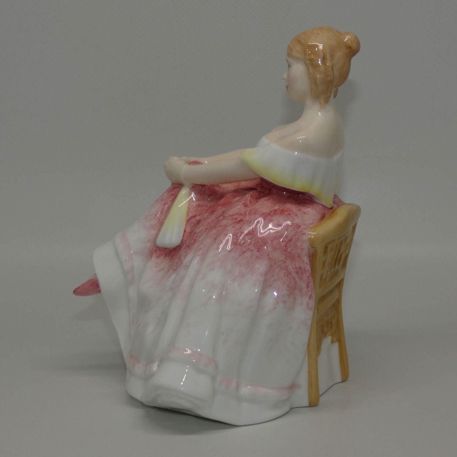 hn3357-royal-doulton-figure-marie