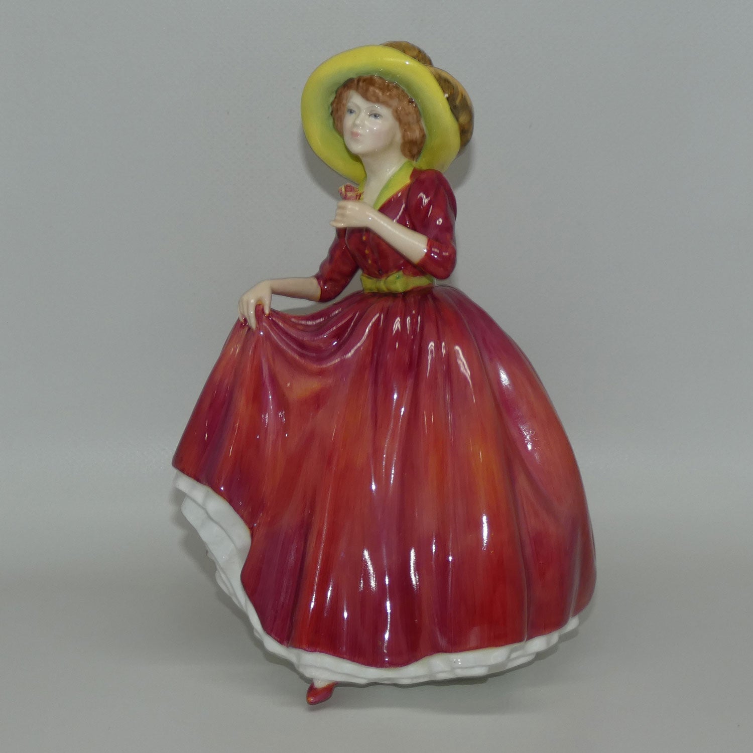 hn3376-royal-doulton-figure-single-red-rose