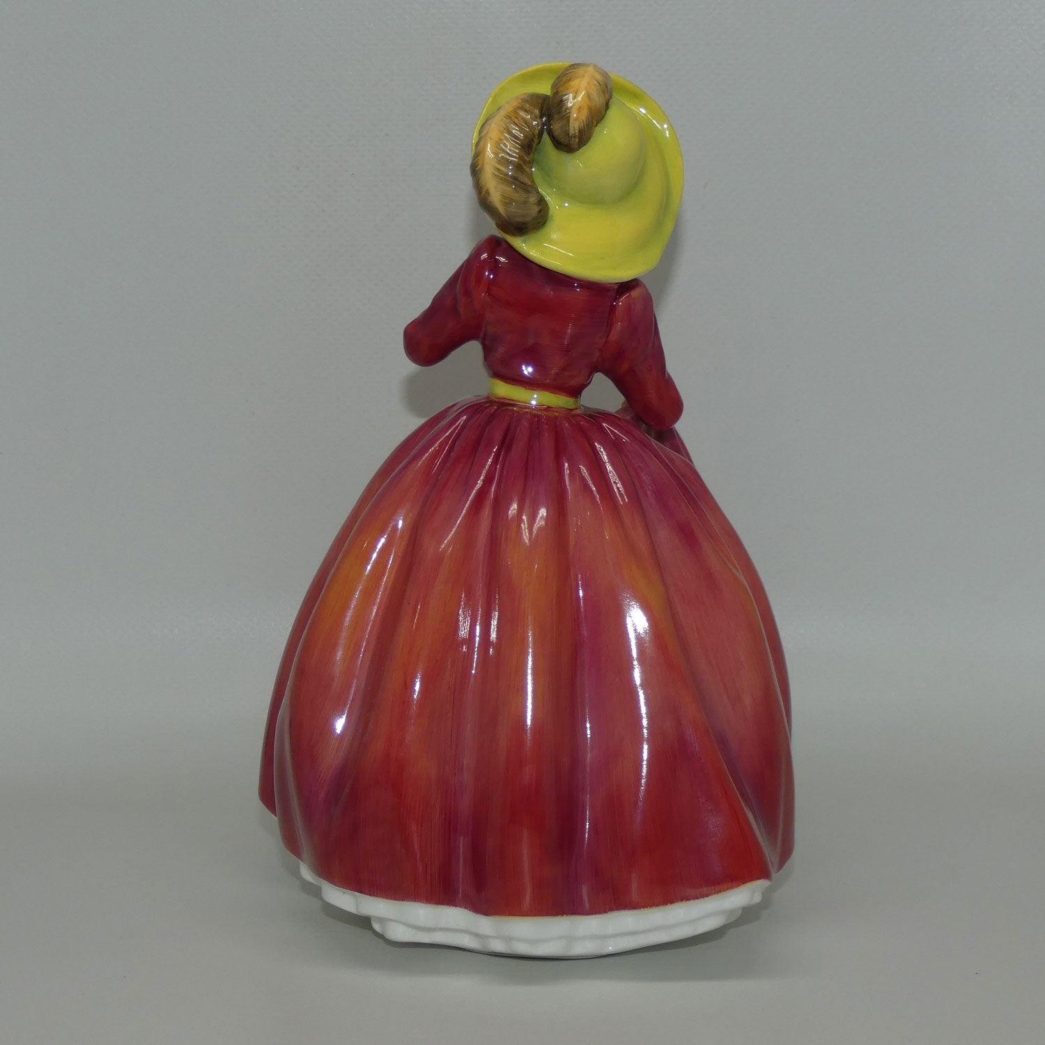 hn3376-royal-doulton-figure-single-red-rose