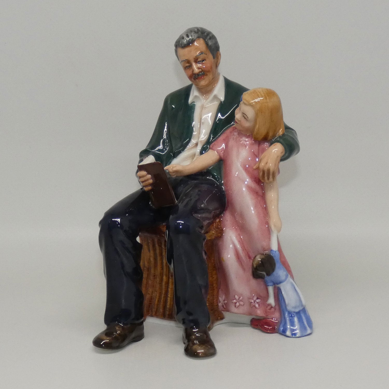 hn3456-royal-doulton-figure-grandpas-story