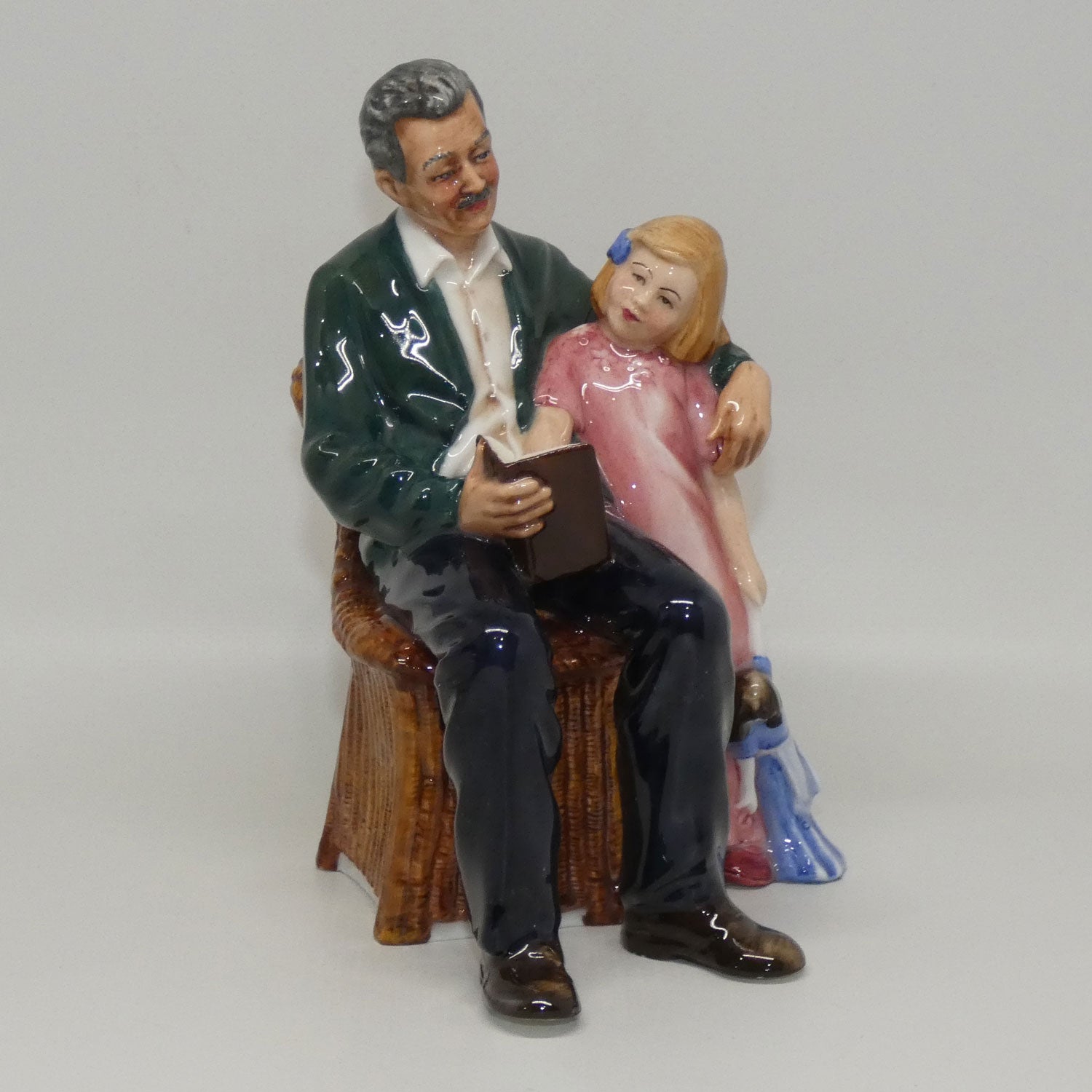 hn3456-royal-doulton-figure-grandpas-story