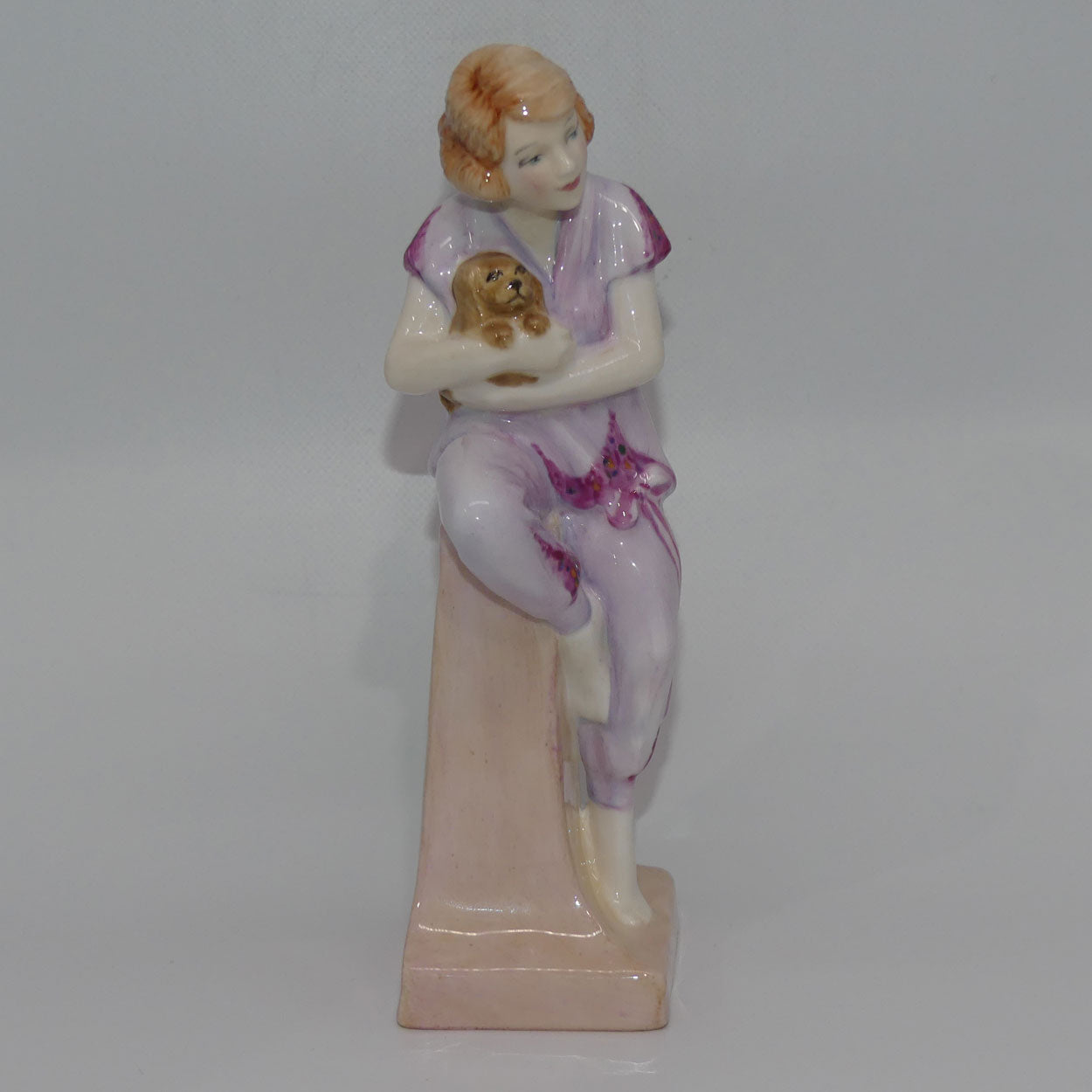 hn4247-royal-doulton-figure-lido-lady