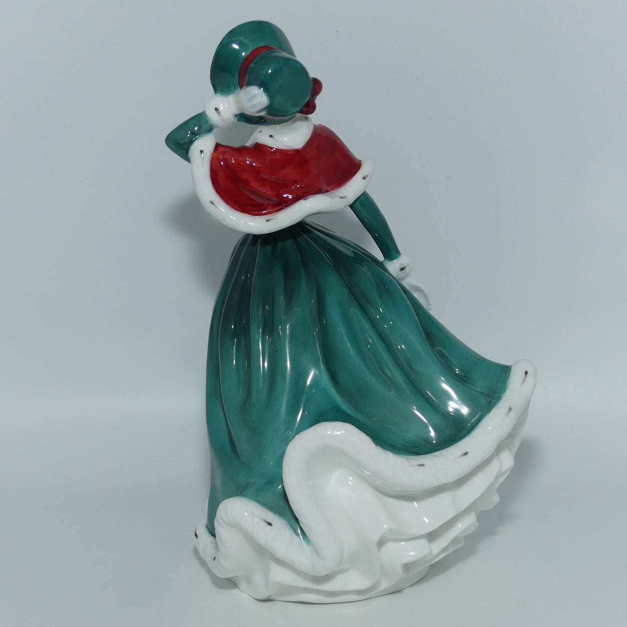 hn4315-royal-doulton-figure-christmas-day-2001