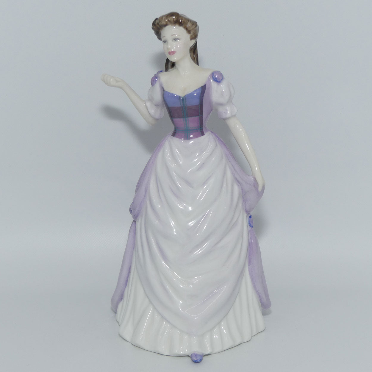 hn4453-royal-doulton-figure-pride-of-scotland-signed