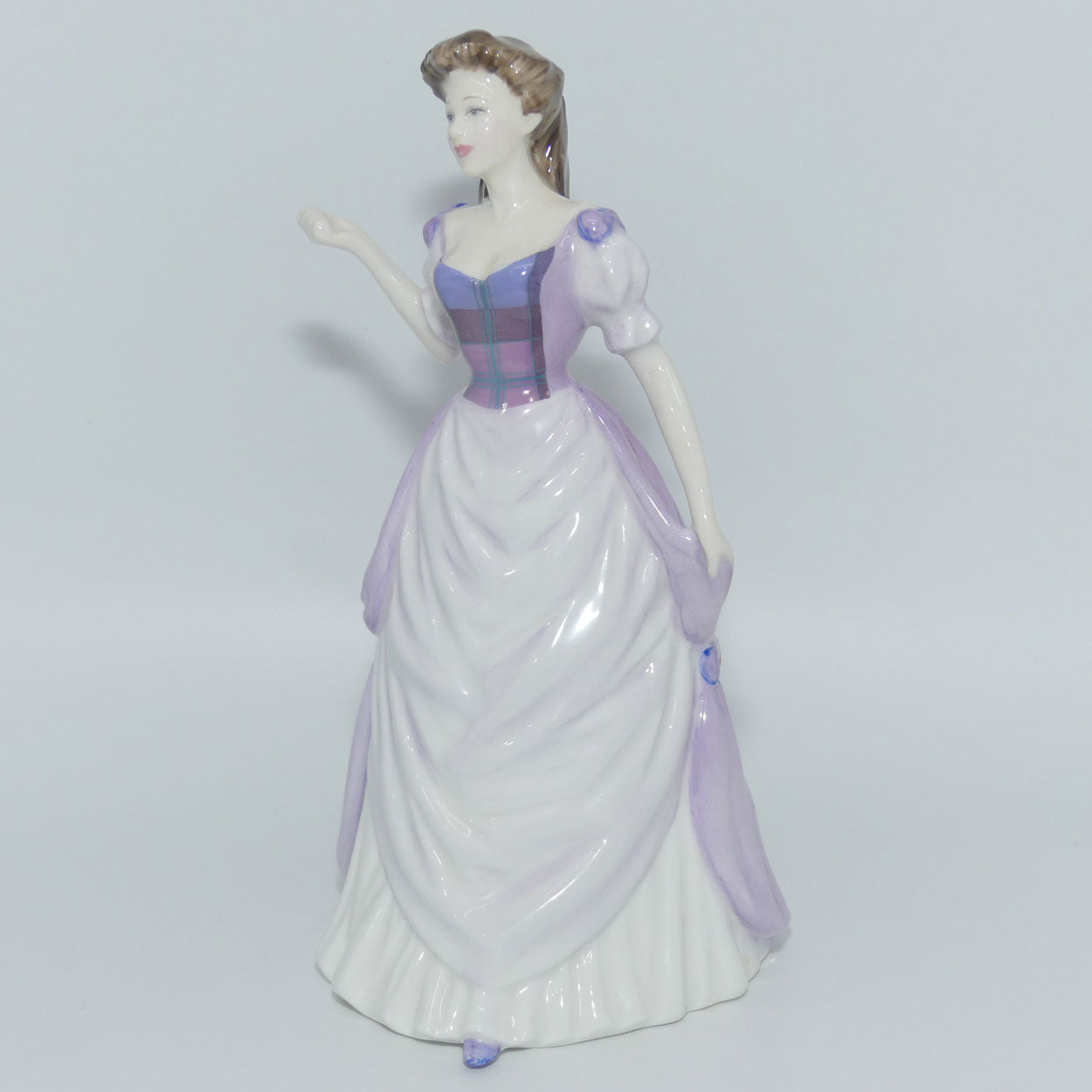 hn4453-royal-doulton-figure-pride-of-scotland-signed