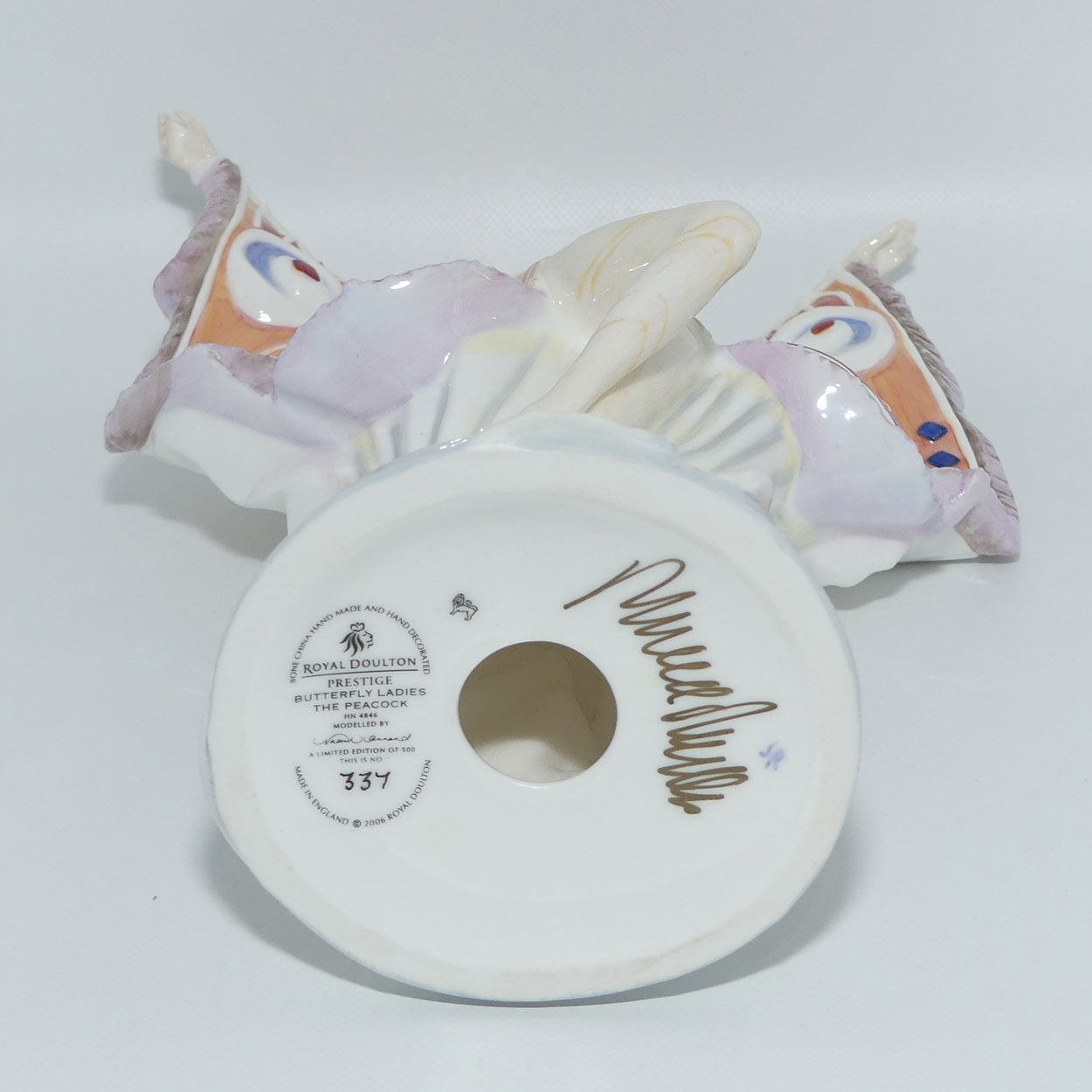 hn4846-royal-doulton-figure-butterfly-ladies-the-peacock-figure-only