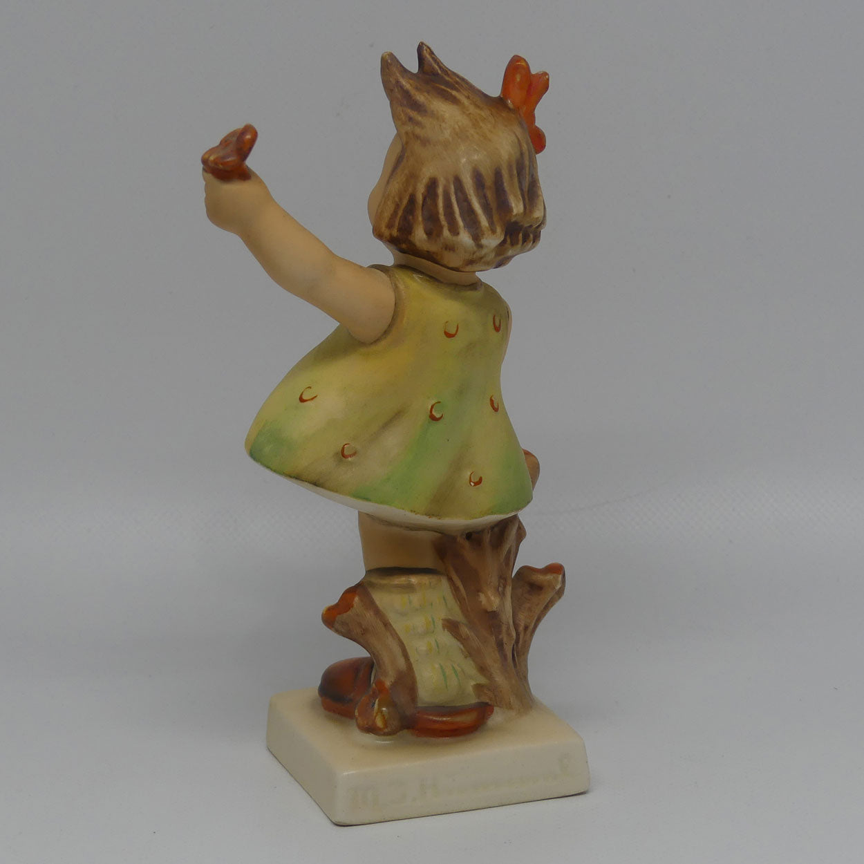 hum0072-mi-hummel-figure-spring-cheer-tmk3