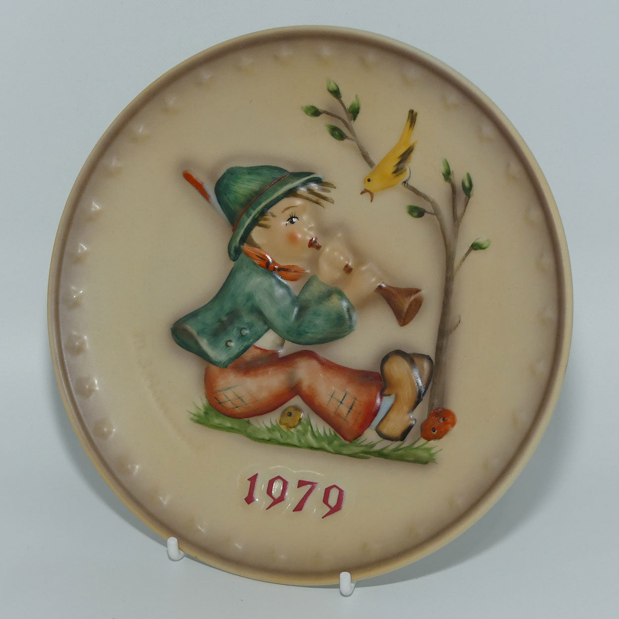 HUM0272 MI Hummel Annual Plate 1979 | Singing Lesson