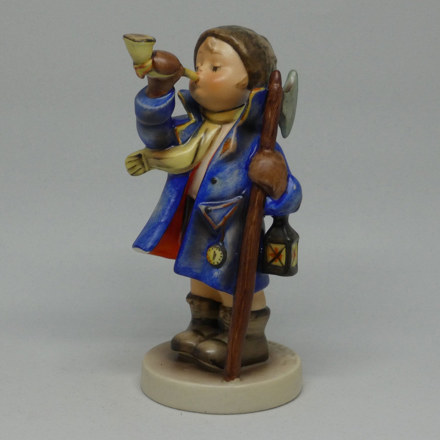 hum15-0-mi-hummel-figure-hear-ye-hear-ye