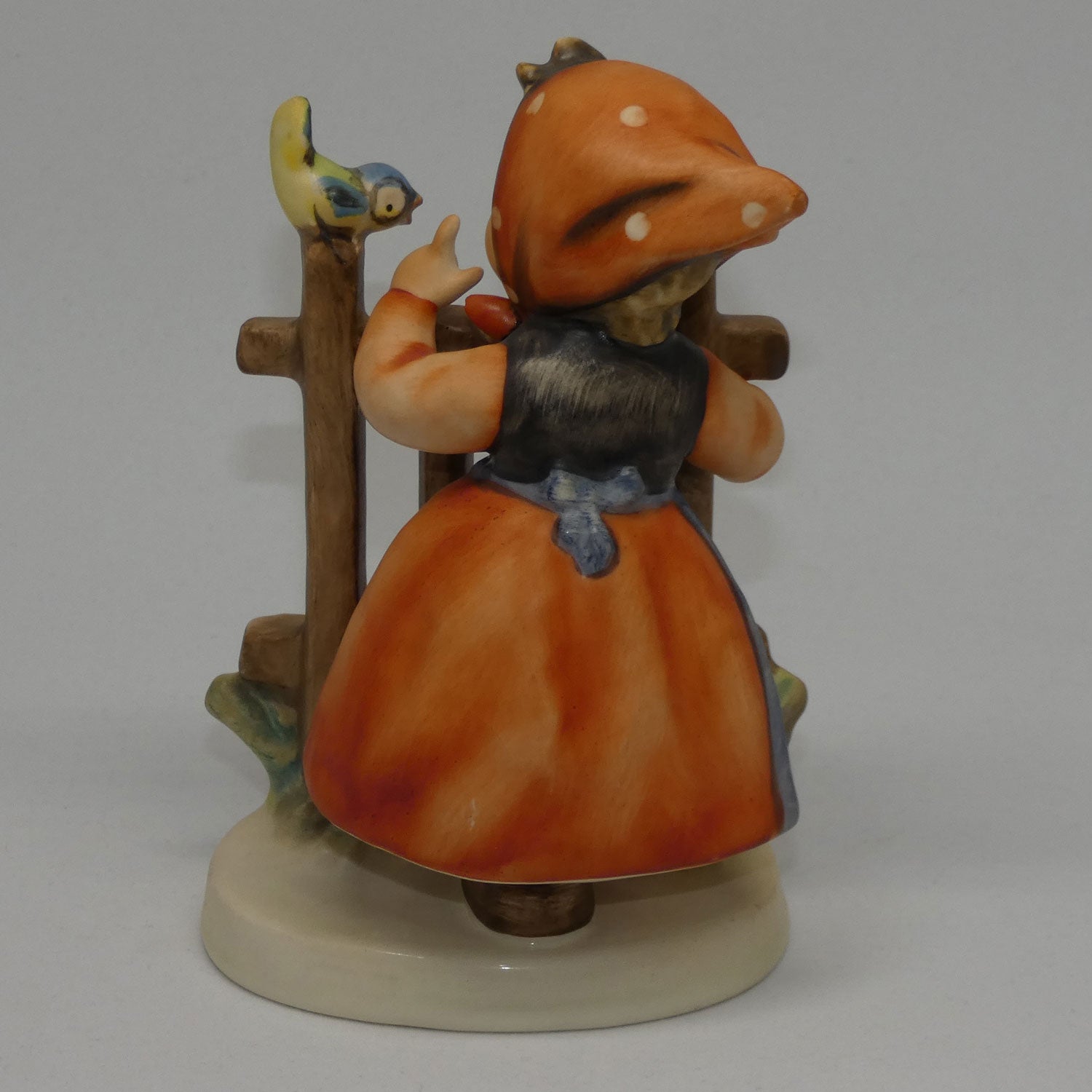 hum203-i-mi-hummel-figure-signs-of-spring