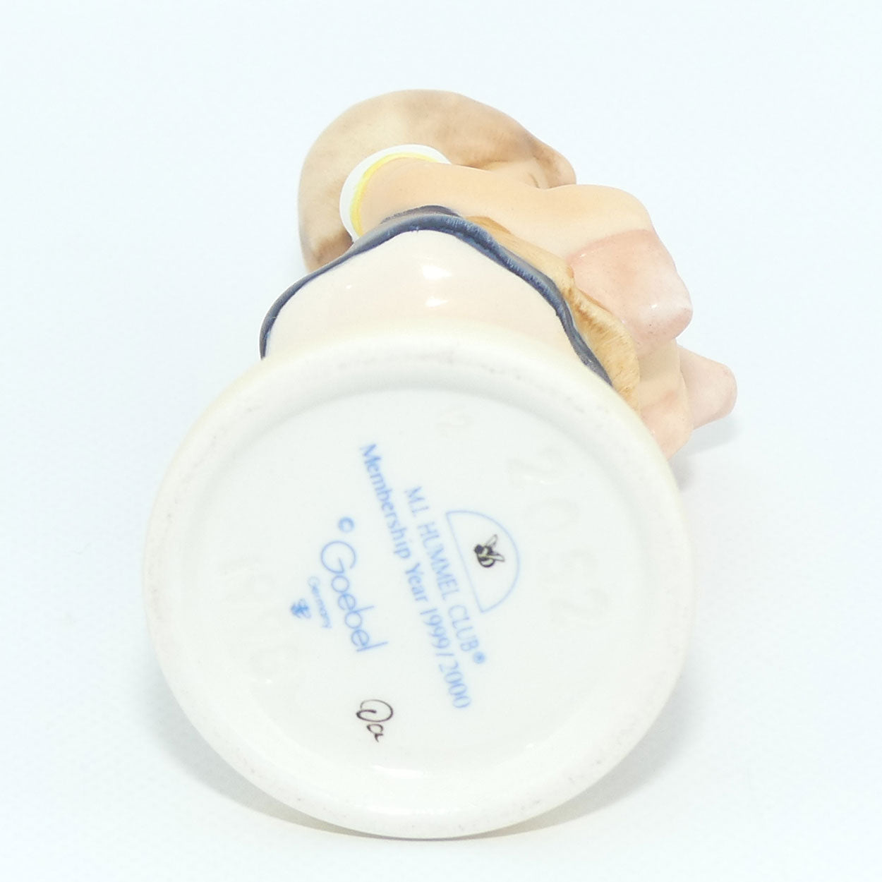 HUM2052 MI Hummel figure Pigtails | TMK7 | #2