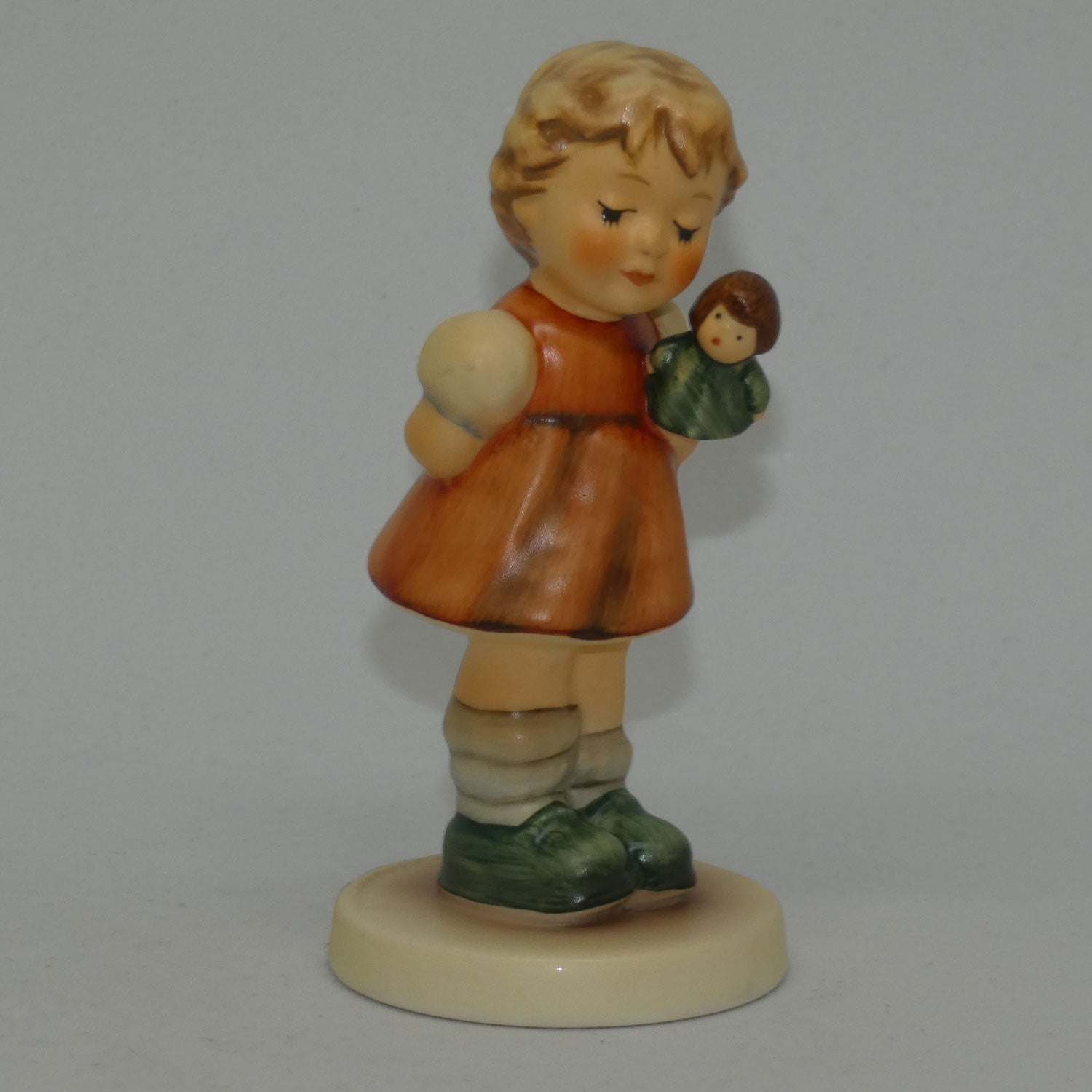 hum2103-a-mi-hummel-figure-puppet-princess