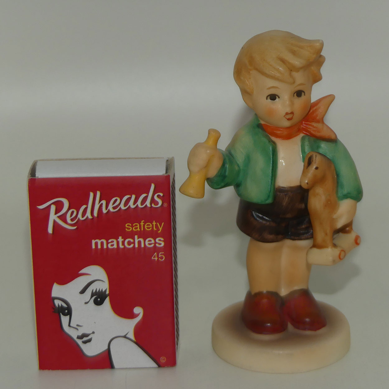 hum0239-c-mi-hummel-figure-boy-with-horse-2