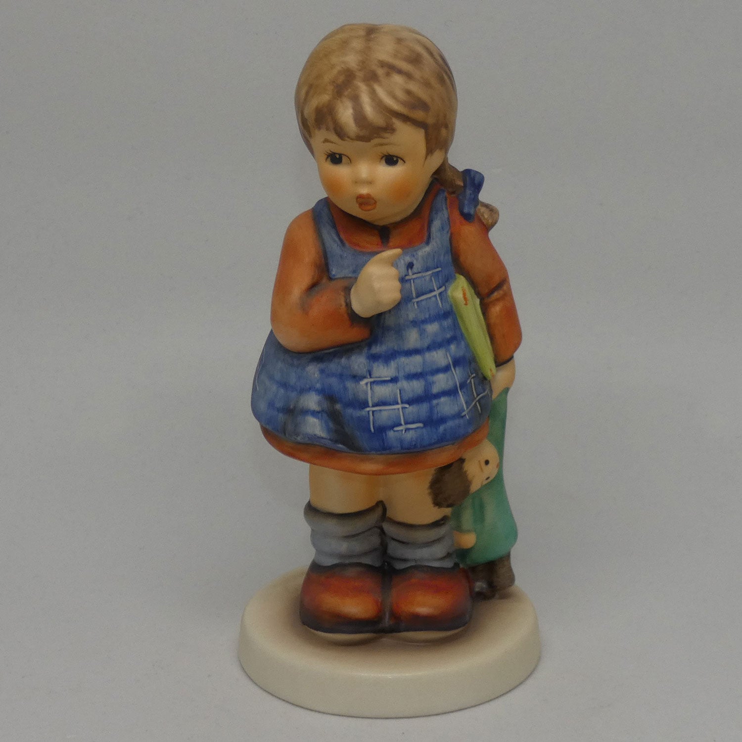 hum486-mi-hummel-figure-i-wonder