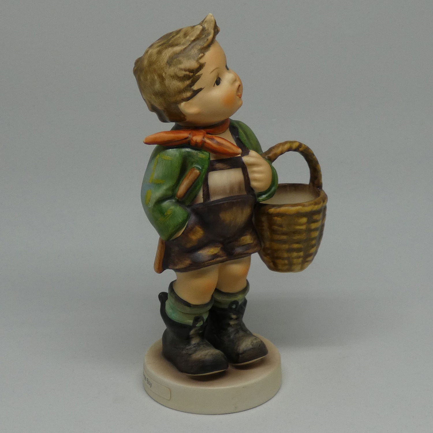 hum51-0-mi-hummel-figure-village-boy