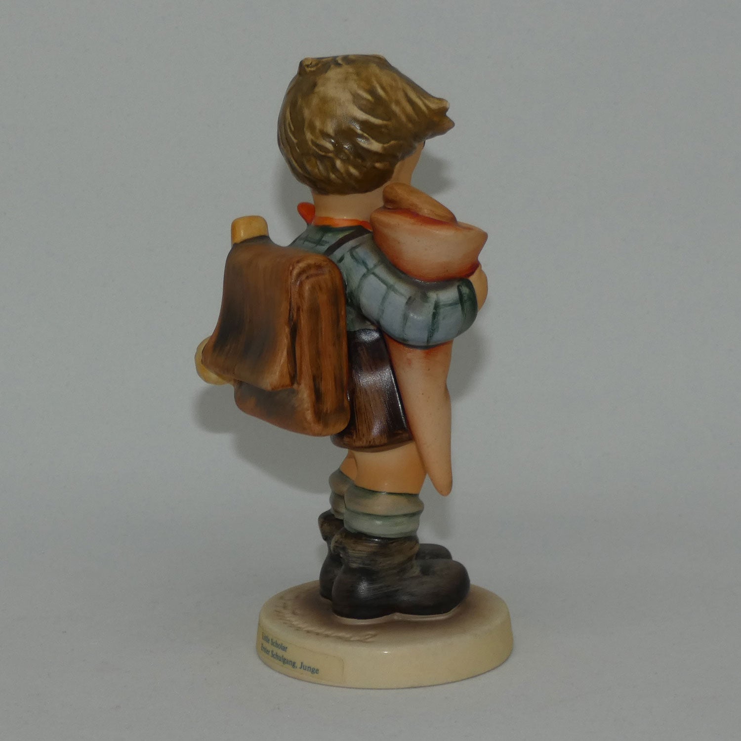 hum80-mi-hummel-figure-little-scholar