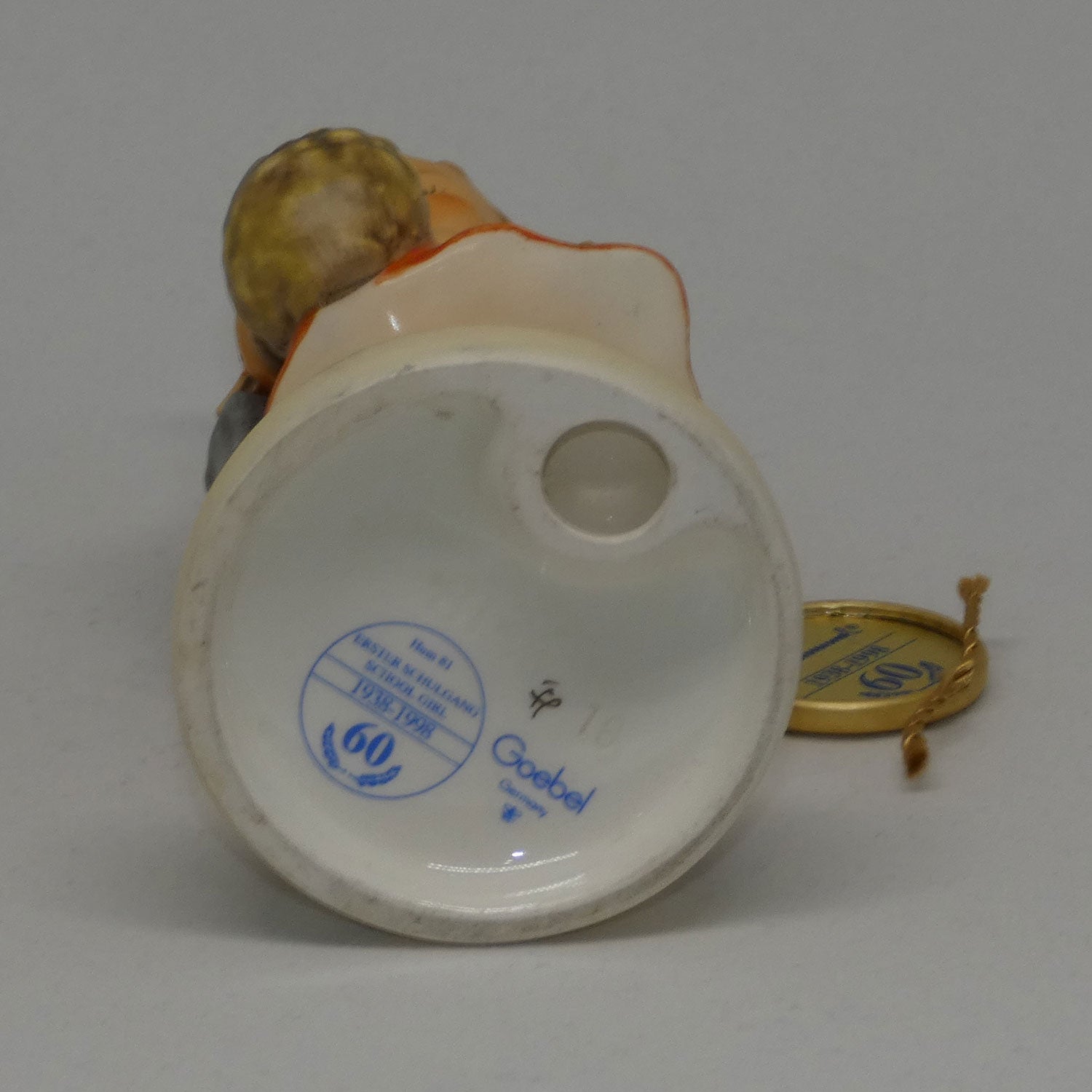 hum81-2-0-mi-hummel-figure-school-girl-60th-anniversary