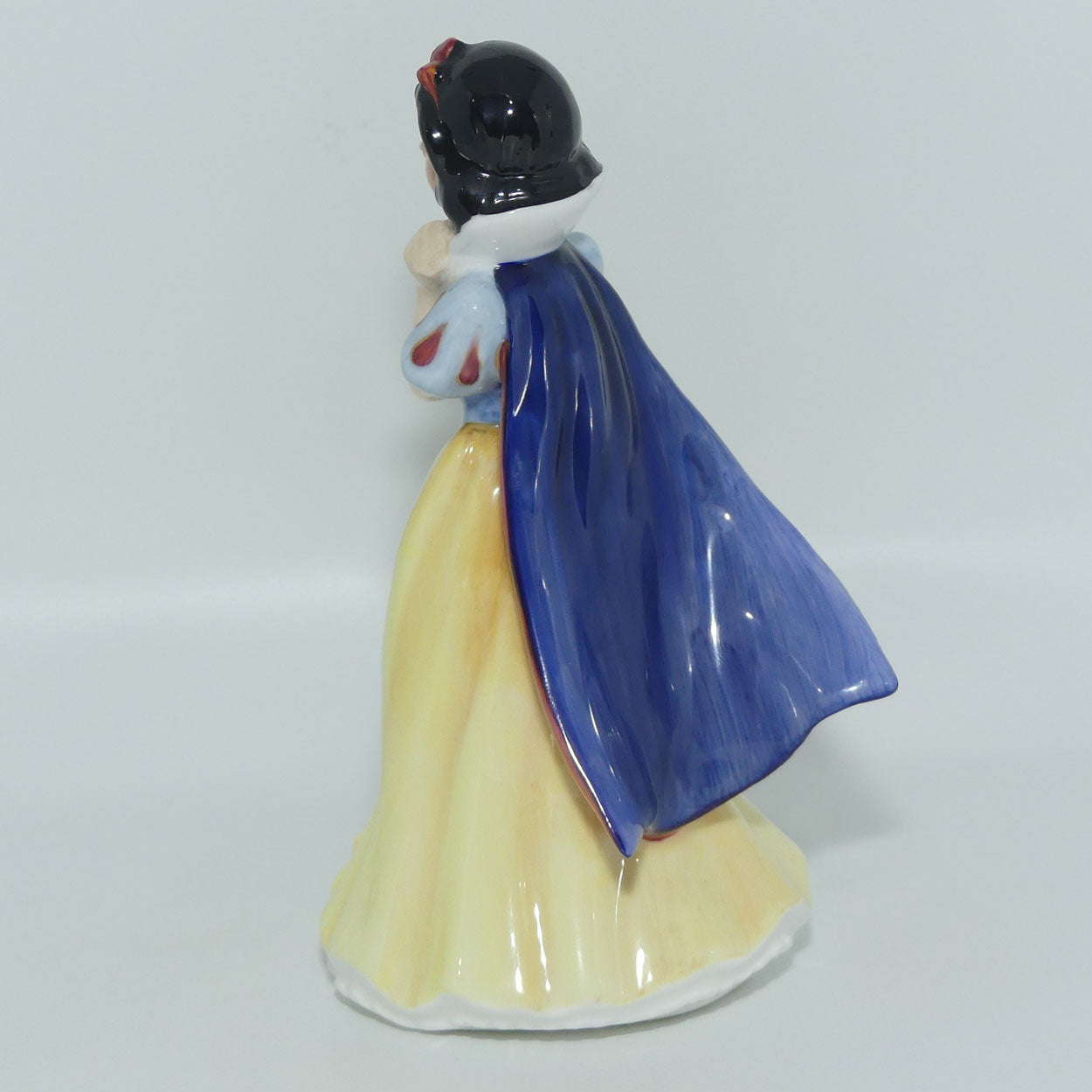 SW09 Royal Doulton Disney figurine Snow White