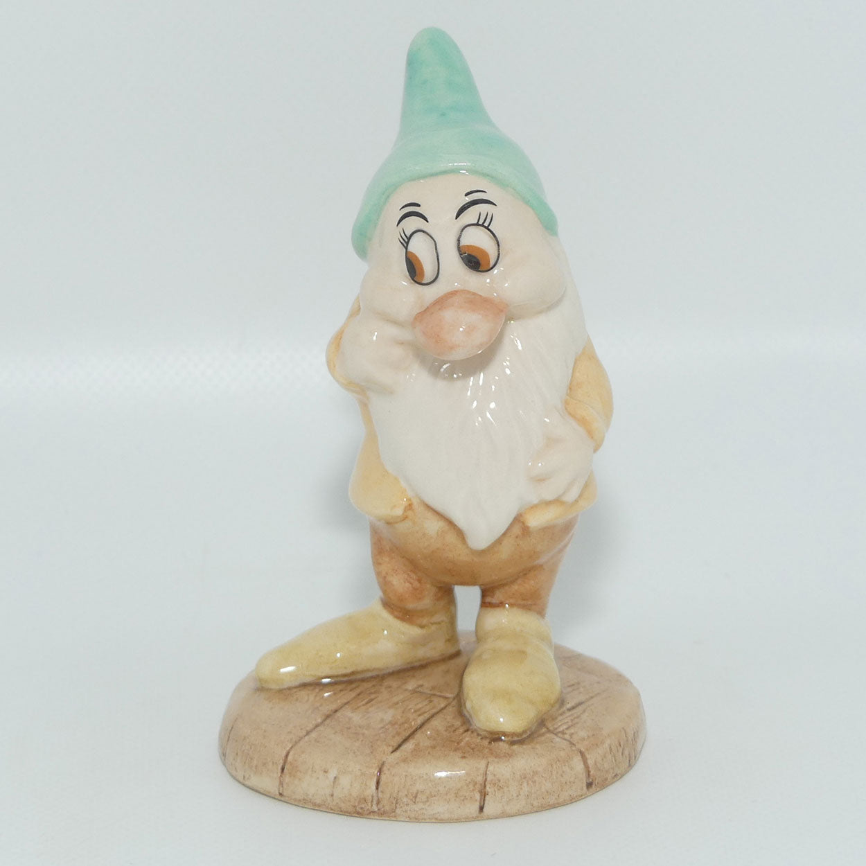 SW16 Royal Doulton Disney Snow White and Seven Dwarfs figure | Bashful