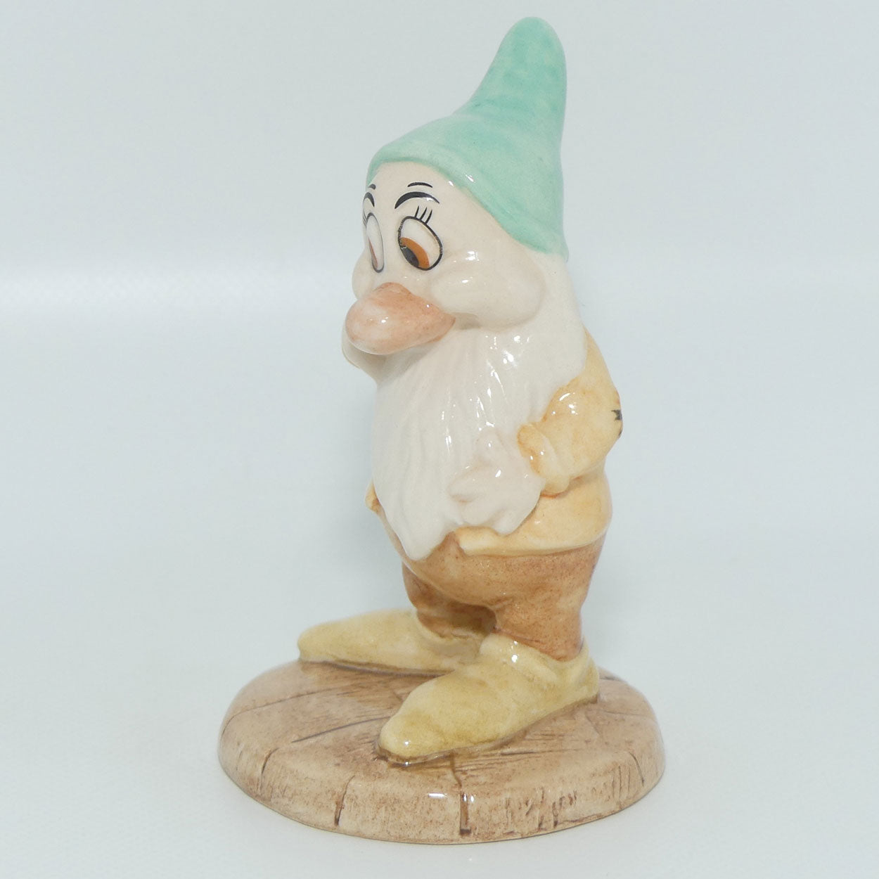 SW16 Royal Doulton Disney Snow White and Seven Dwarfs figure | Bashful