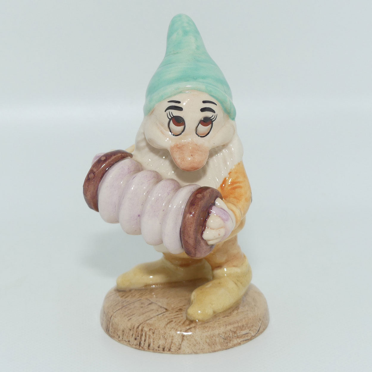 SW18 Royal Doulton Disney figure Bashful's Melody