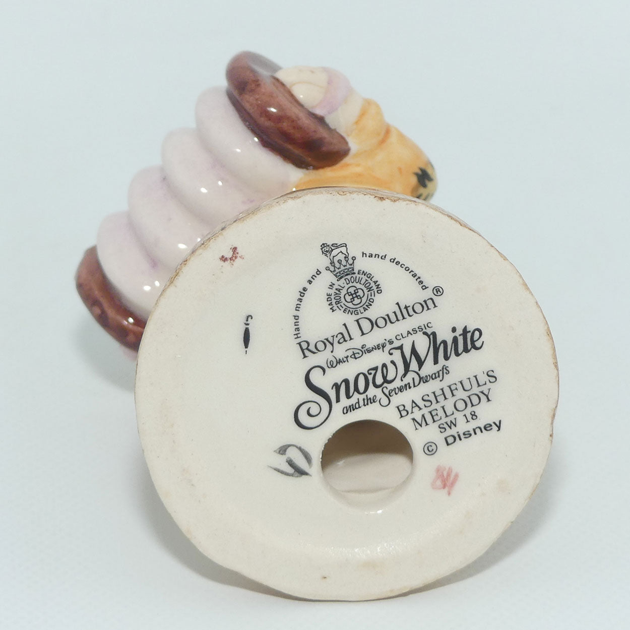 SW18 Royal Doulton Disney figure Bashful's Melody