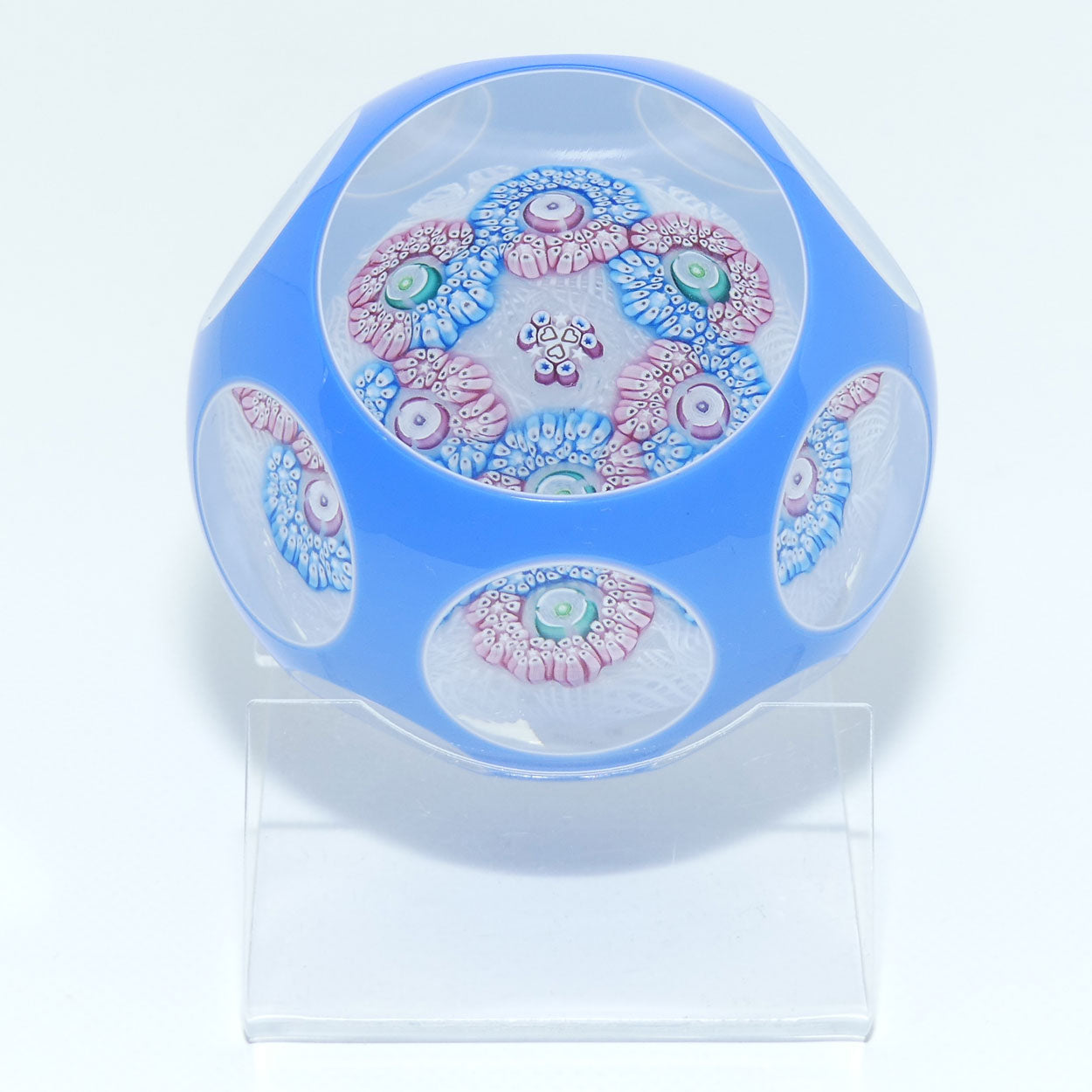 John Deacons Scotland Millefiori Interlocking Trefoil on Lace | Facetted Overlay small paperweight