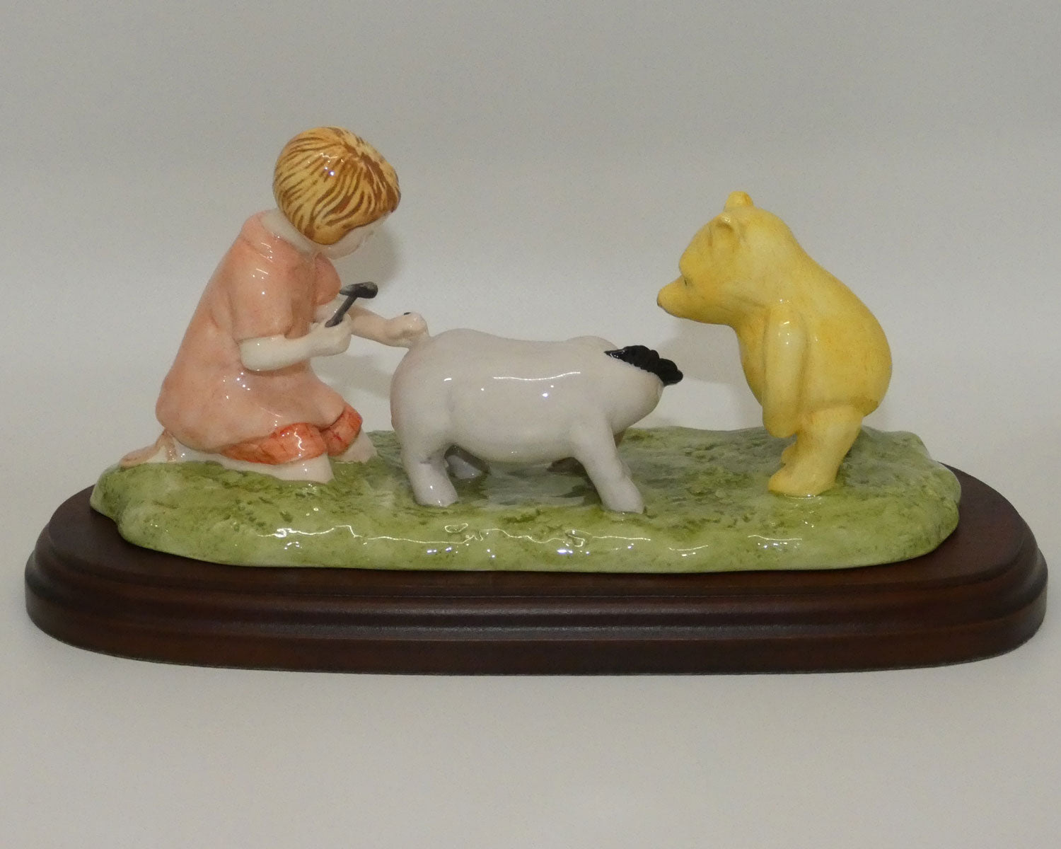 royal-doulton-winnie-the-pooh-wp15-eeyore-loses-a-tail-tableau