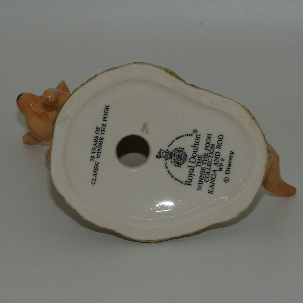 royal-doulton-winnie-the-pooh-wp8-kanga-and-roo