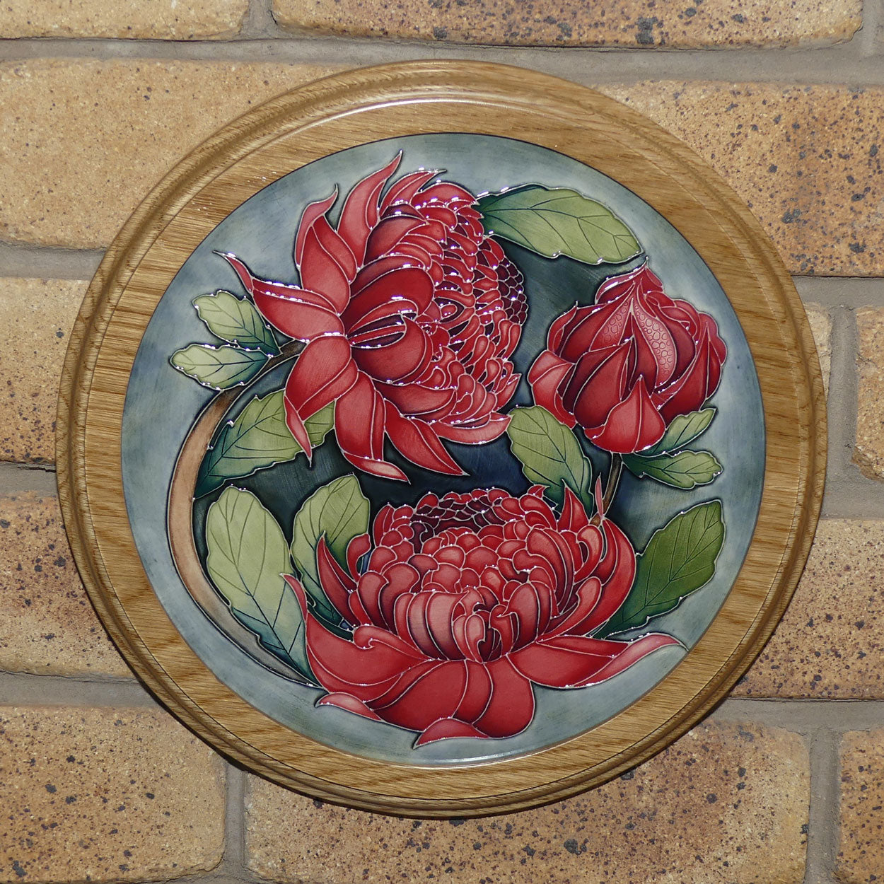 Moorcroft Waratah Jewel wall plaque PLQ18 | Num Ed #14