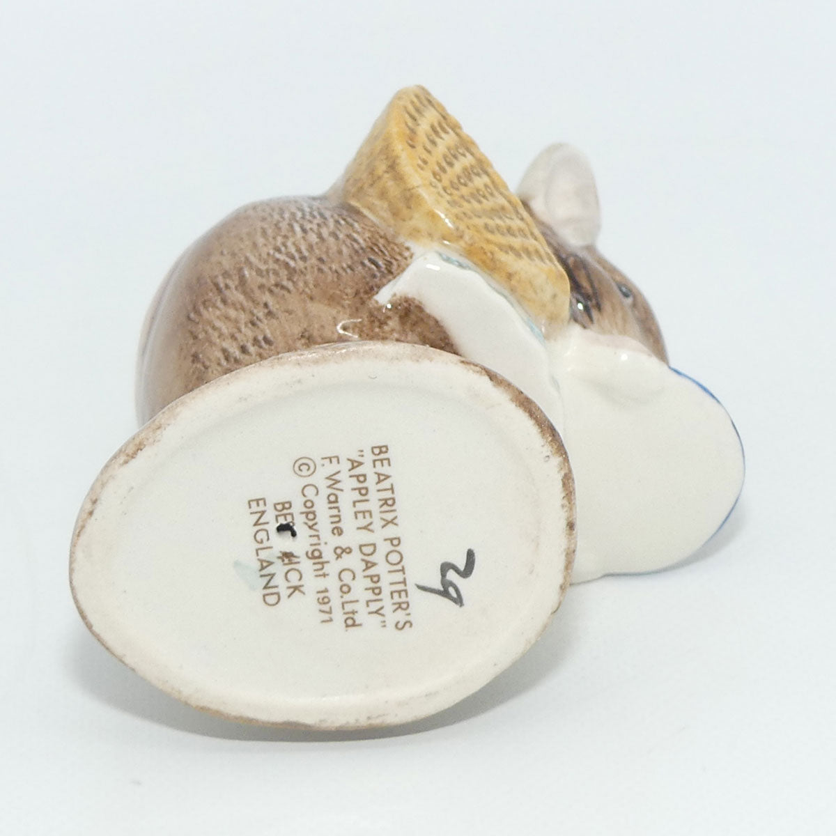 beswick-beatrix-potter-appley-dapply-bottle-in-bp3b