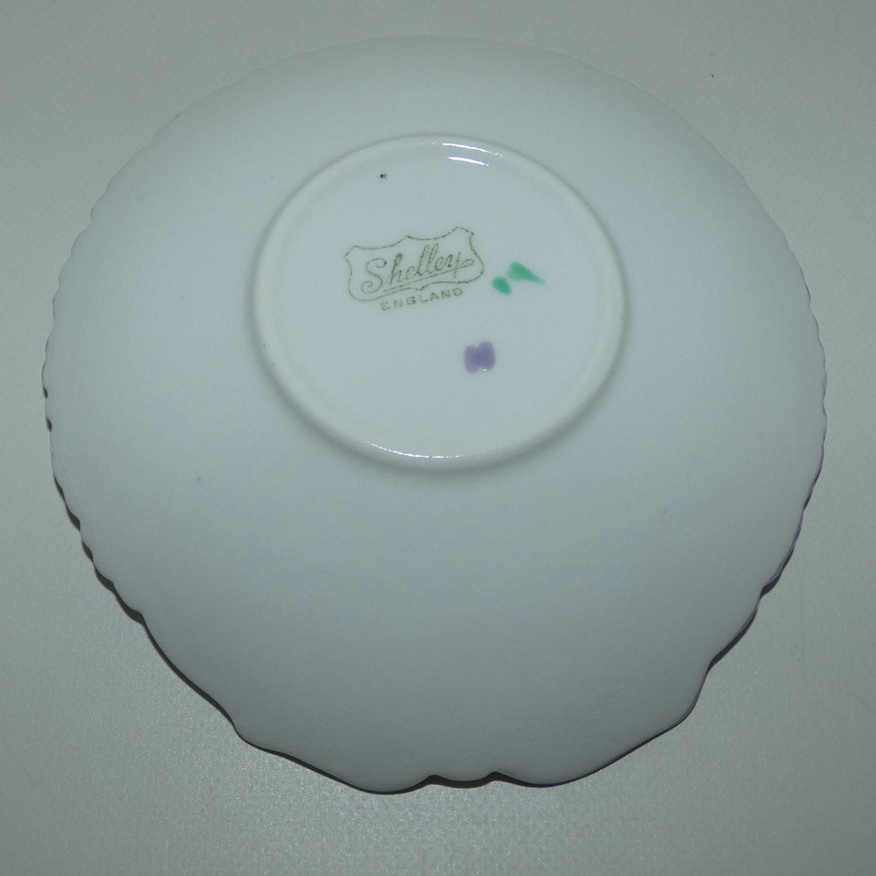 shelley-archway-of-roses-shell-shape-pin-dish