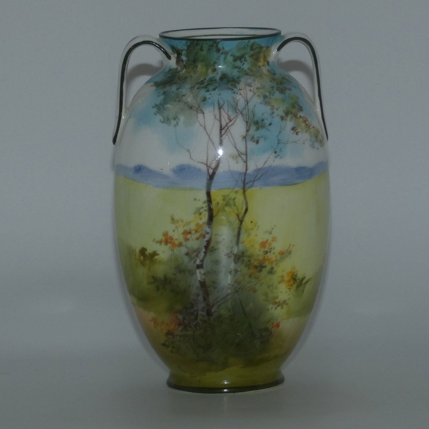 royal-doulton-coaching-days-blue-sky-variation-red-door-twin-handle-vase