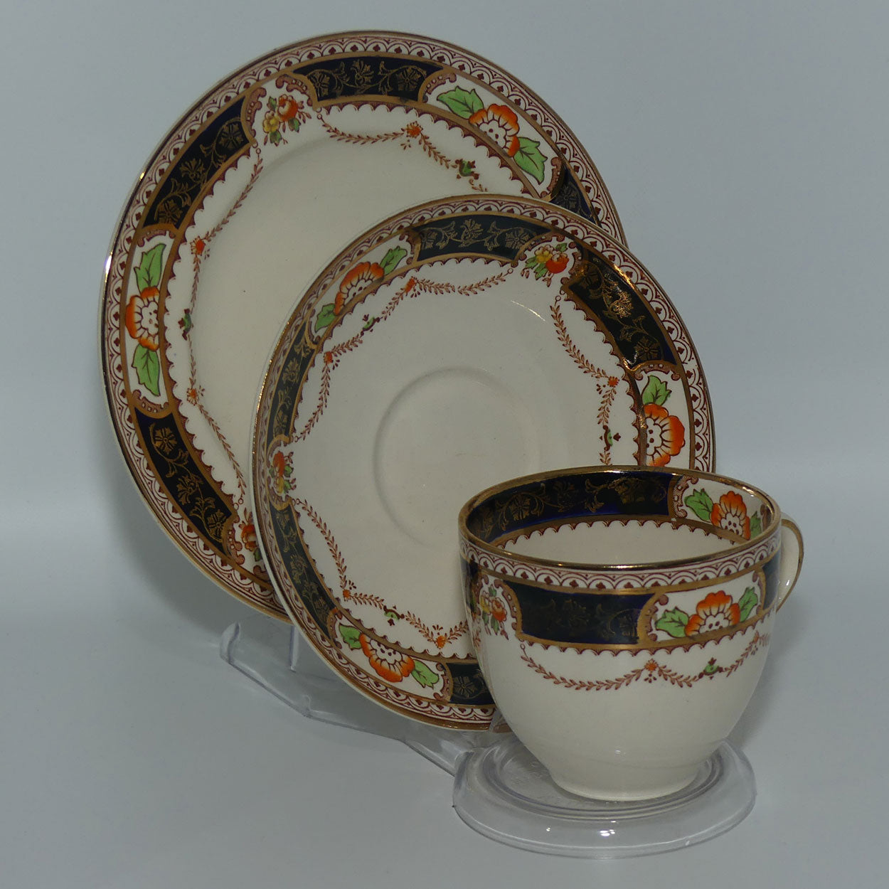 Alfred Meakin England trio | Caledonia pattern c.1937