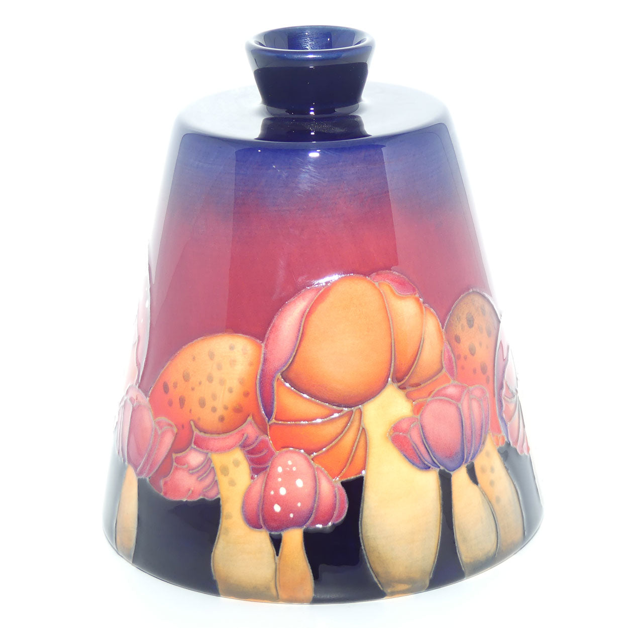 Moorcroft Pottery | Carmine Claremont 162/5 vase | Num Ed