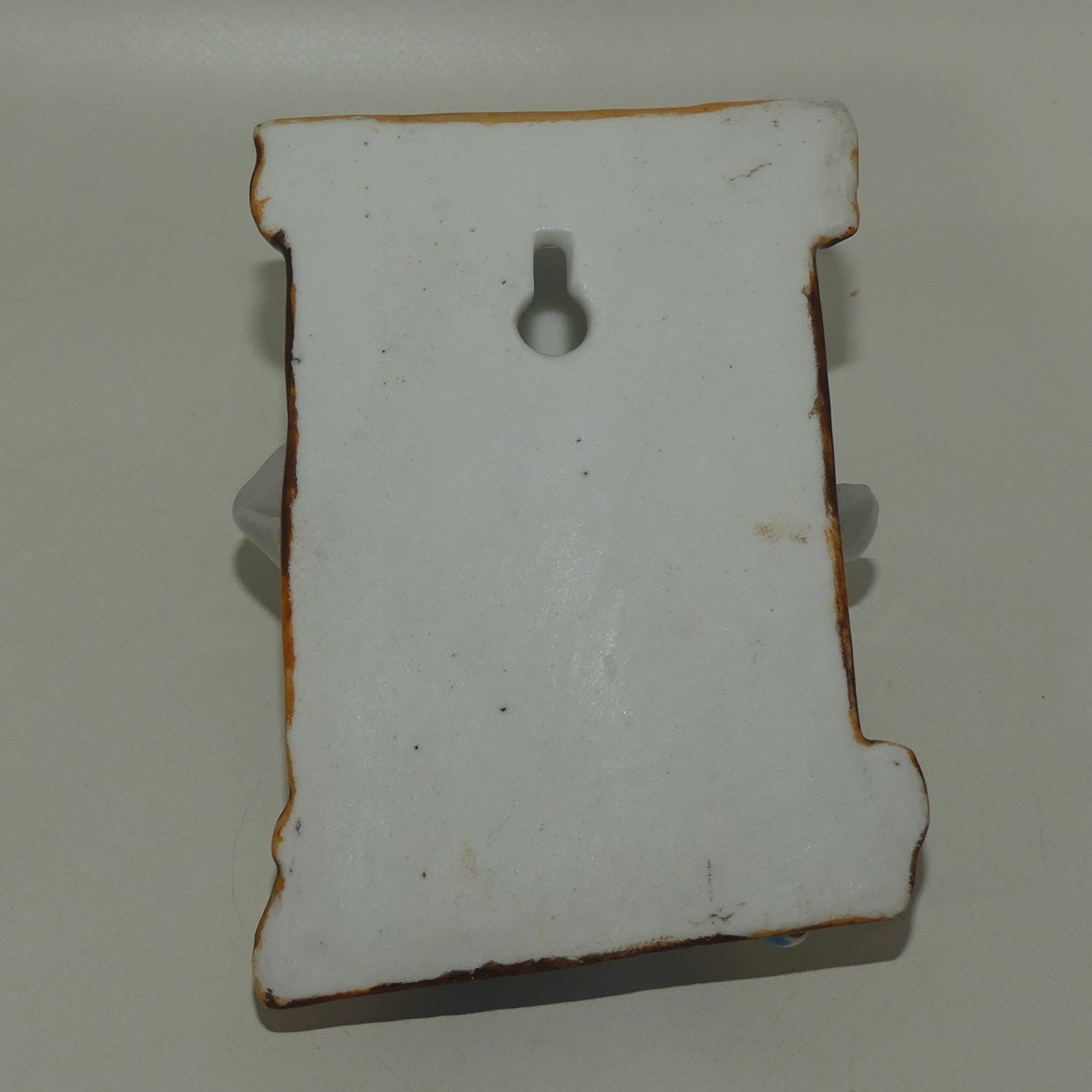 german-cavalier-bust-wall-pocket