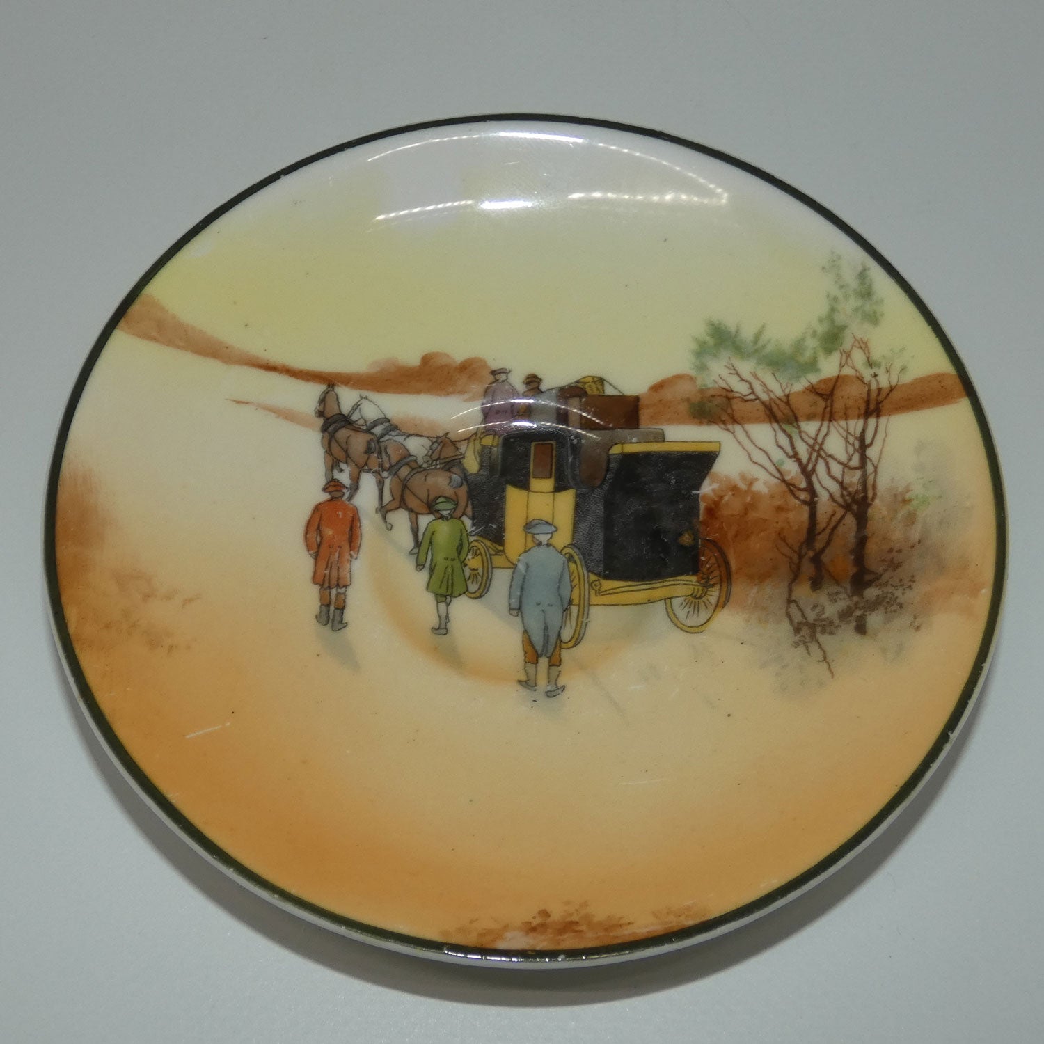 royal-doulton-coaching-days-cecil-shape-c-s-p-trio-e3804-round-plate-1