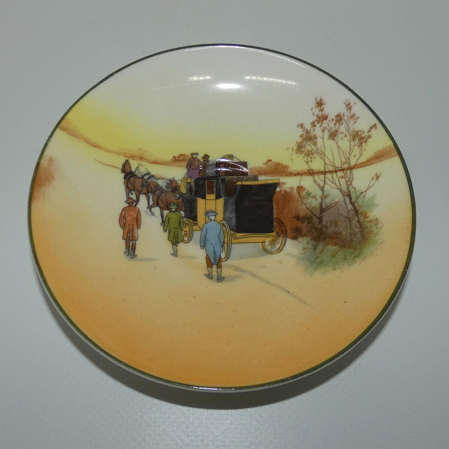 royal-doulton-coaching-days-cecil-shape-c-s-p-trio-e3804-round-plate-2