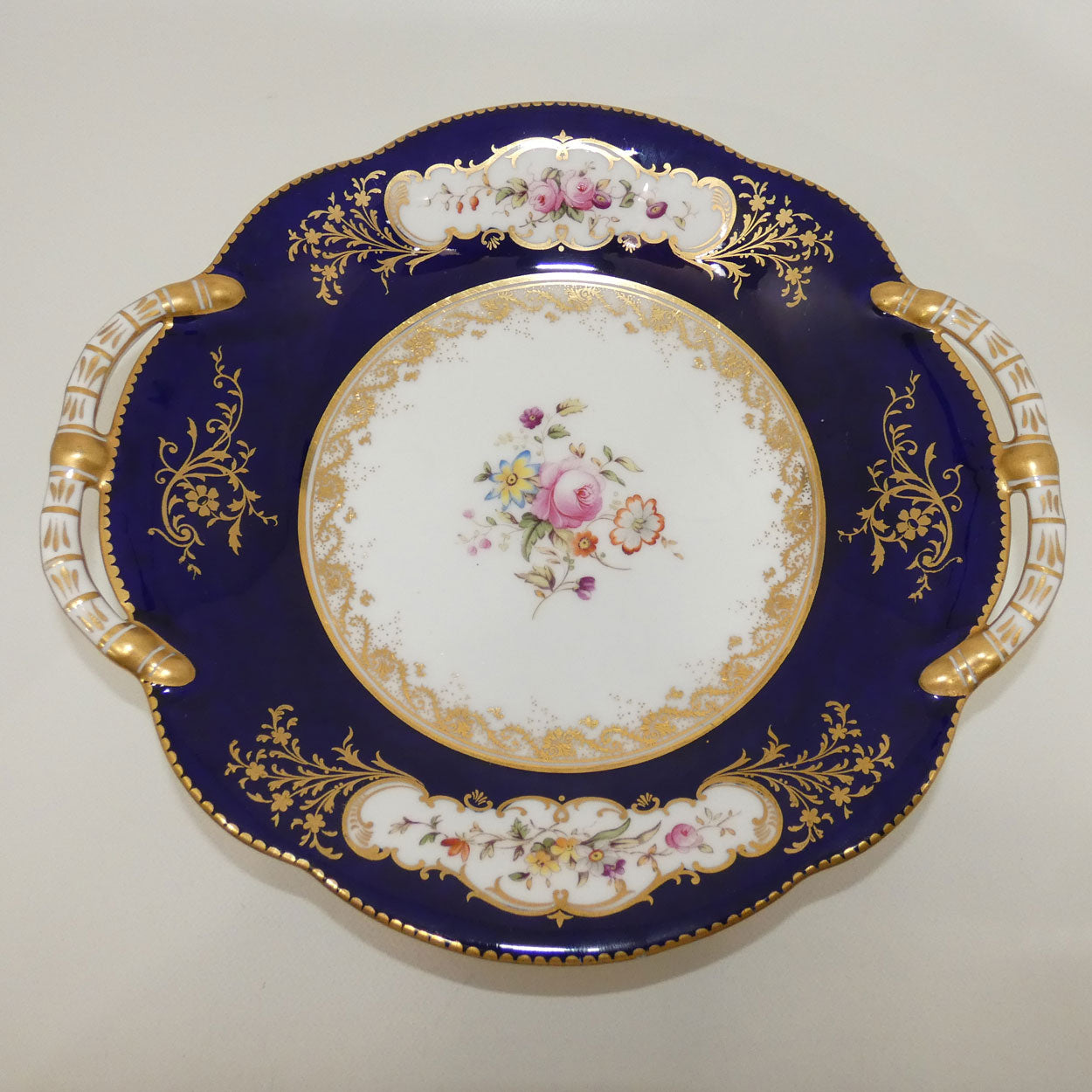 coalport-england-royal-blue-and-gilt-floral-decor-server-c-1891