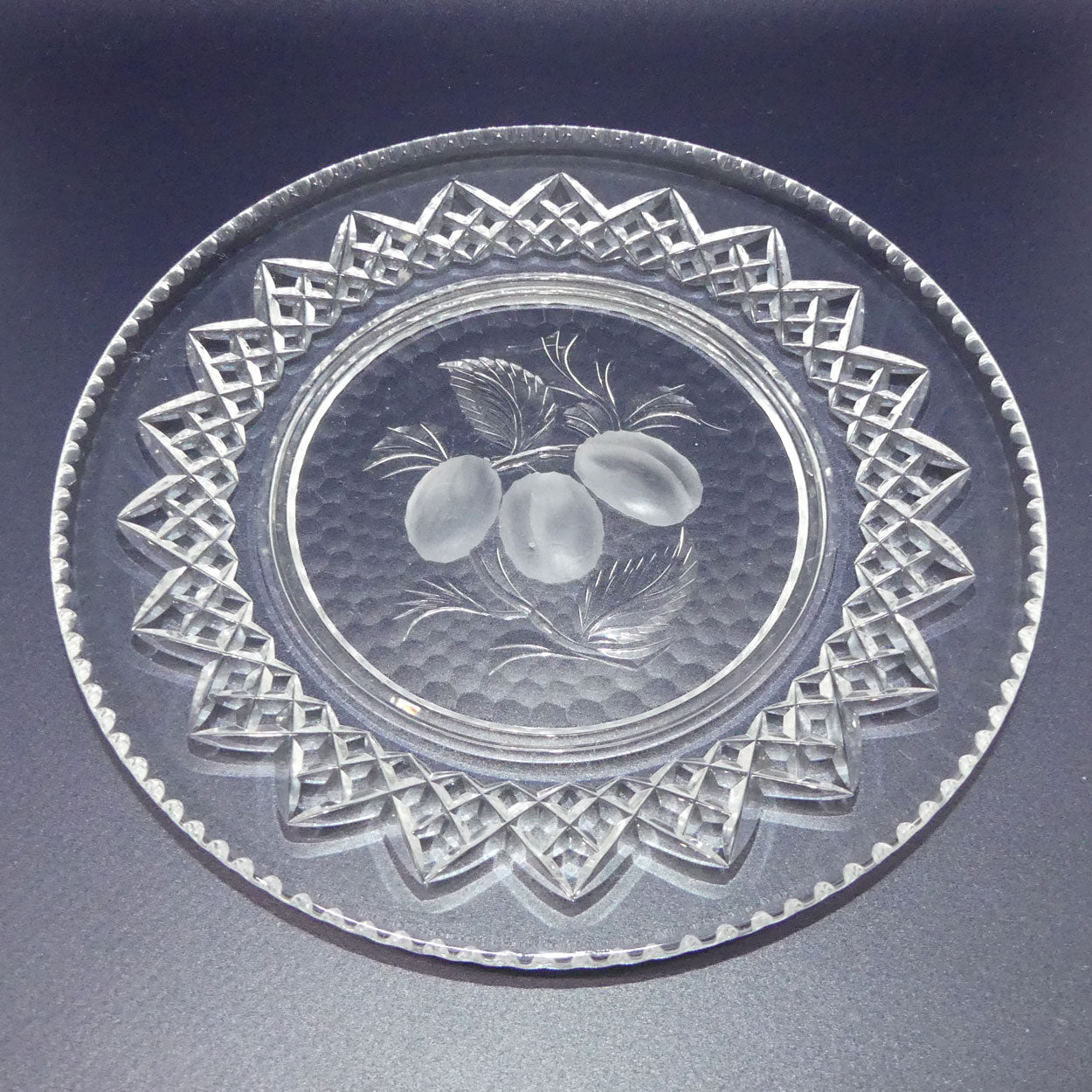 fine-quality-crystal-fruit-set-comport-and-8-plates