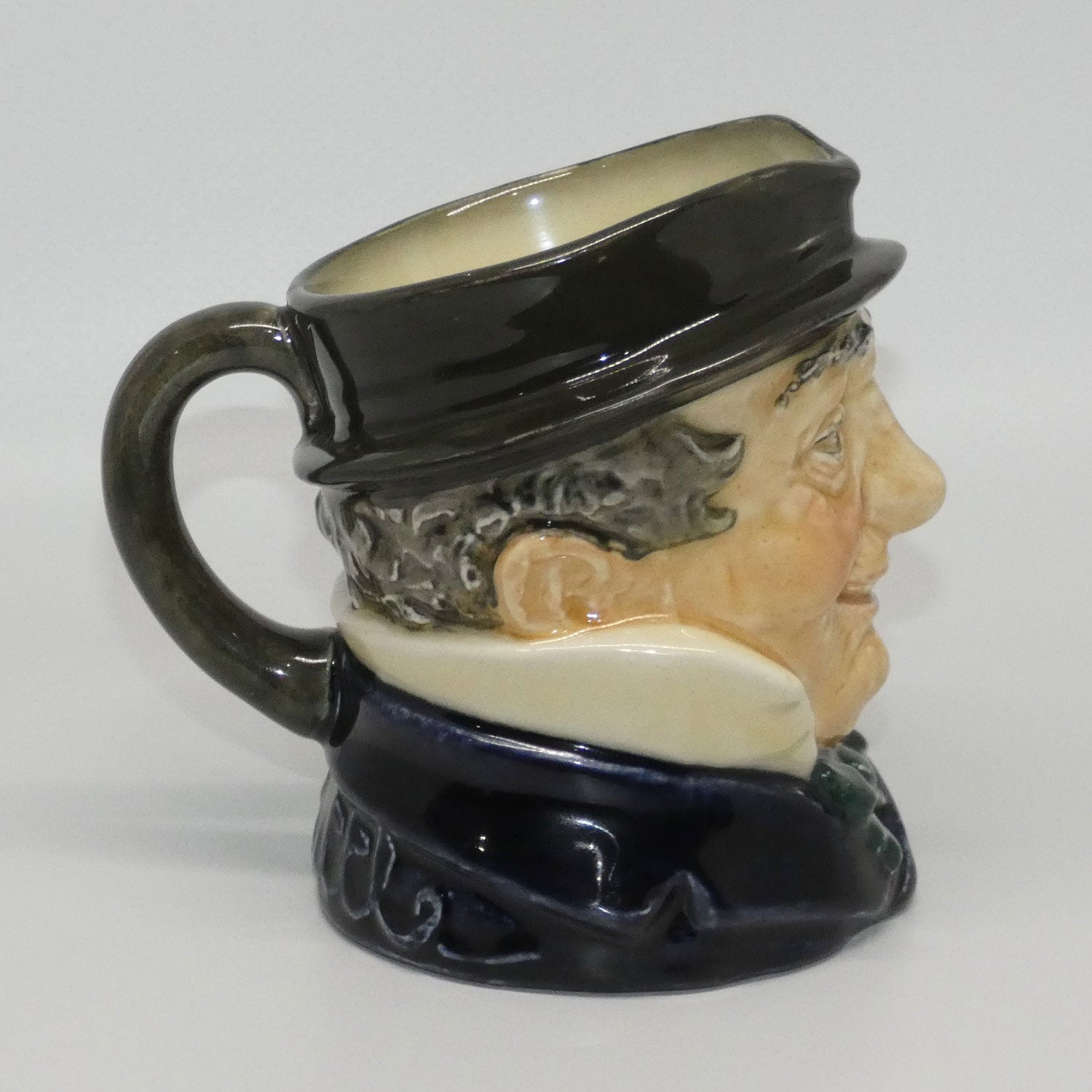 d5842-royal-doulton-character-jug-capn-cuttle-1