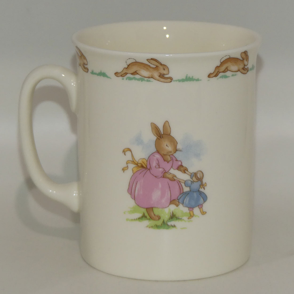 royal-doulton-bunnykins-playing-with-dolls-and-prams-malvern-beaker