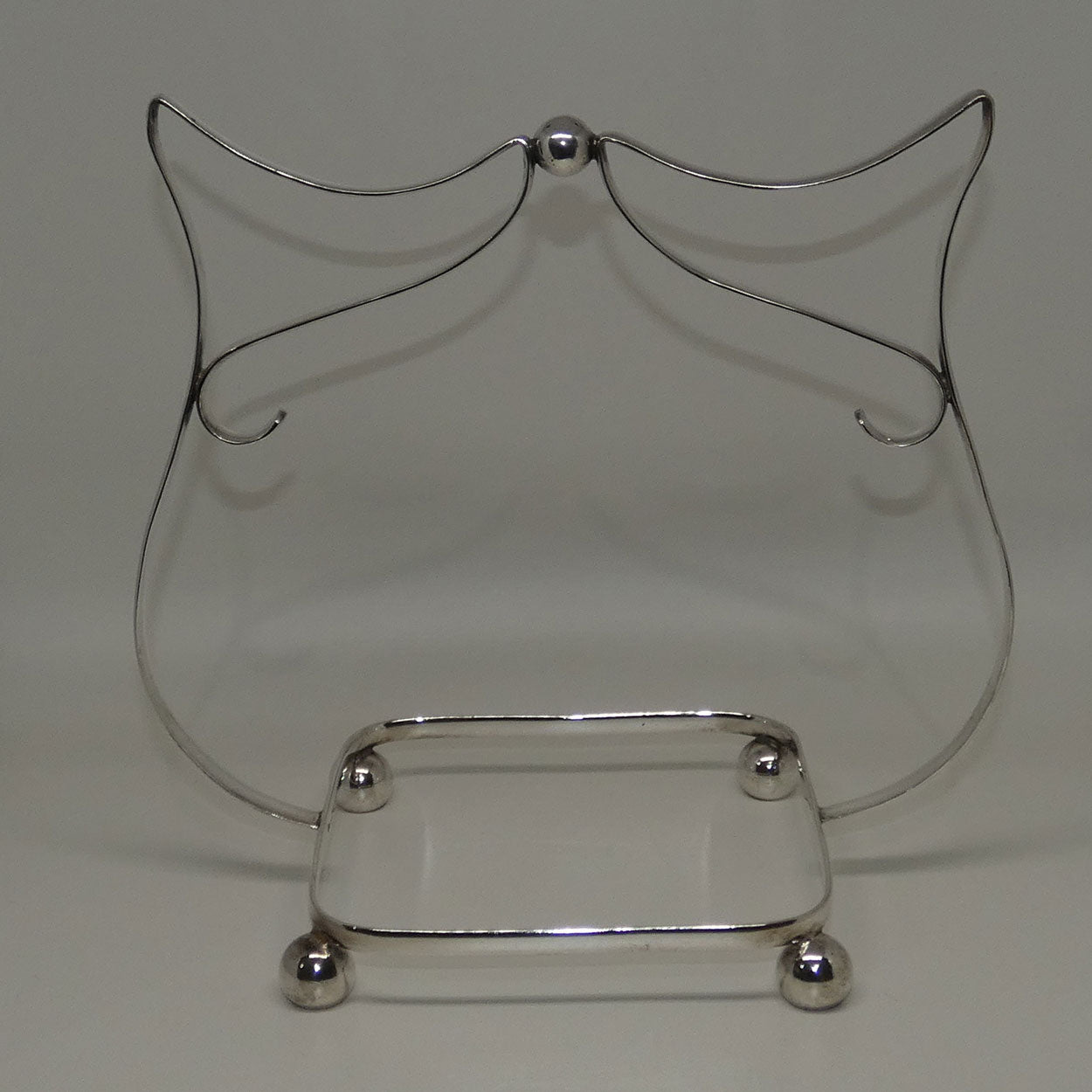 royal-doulton-dickens-fagin-tray-in-original-ep-handled-server