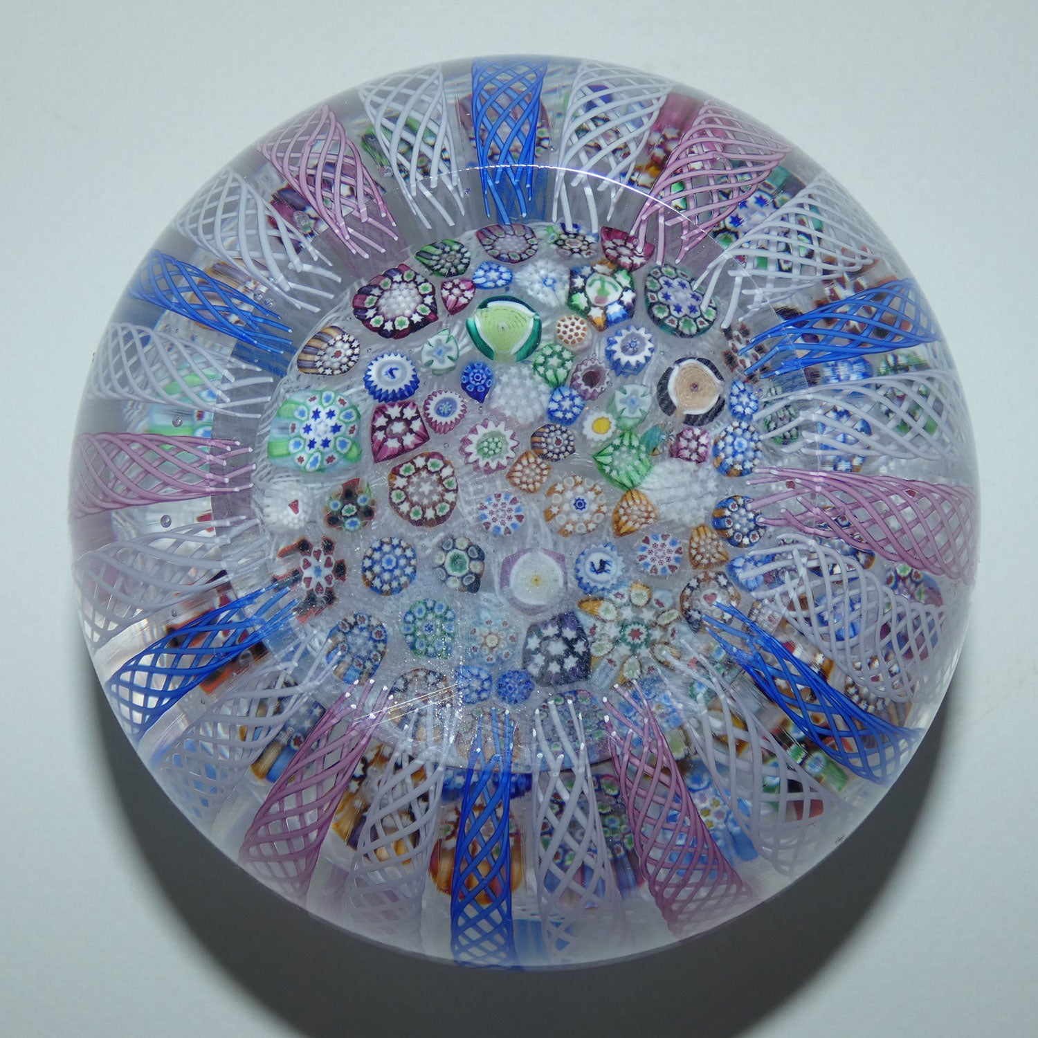john-deacons-scotland-millefiori-closepack-filigree-overlay-magnum-paperweight