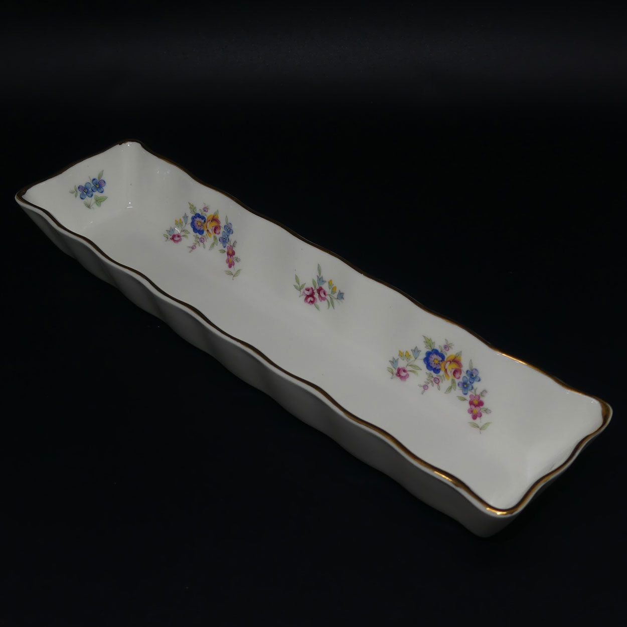 royal-albert-bone-china-england-floral-decorated-mint-tray