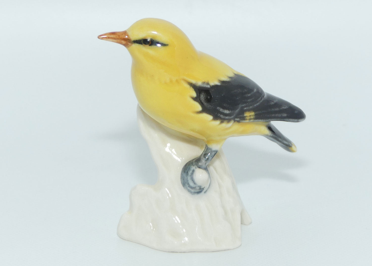 Goebel Golden Oriole bird figure